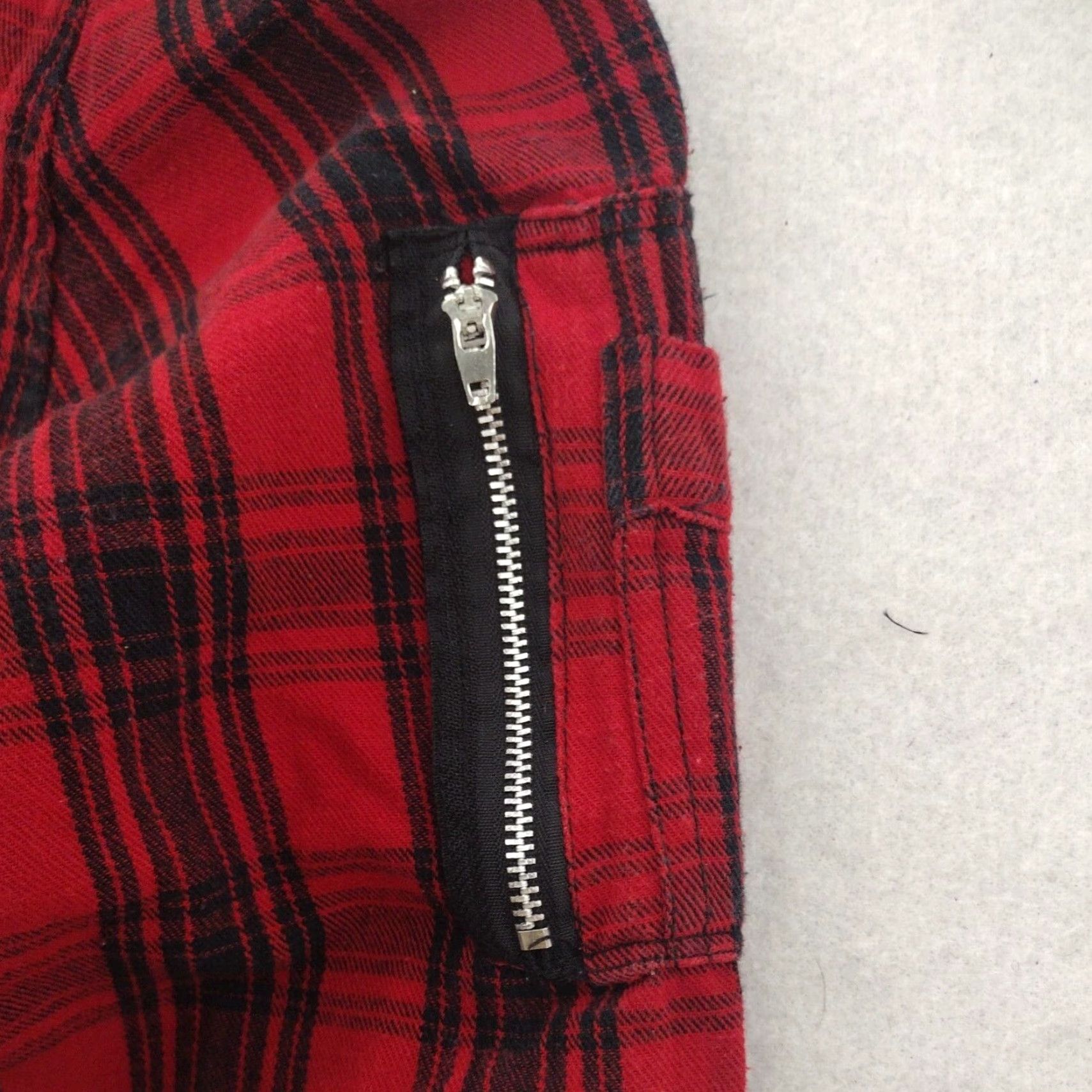 Carbon Carbon Button-Up Shirt Mens Medium Red Long Sleeve Plaid Casual Size US M / EU 48-50 / 2 - 3 Thumbnail