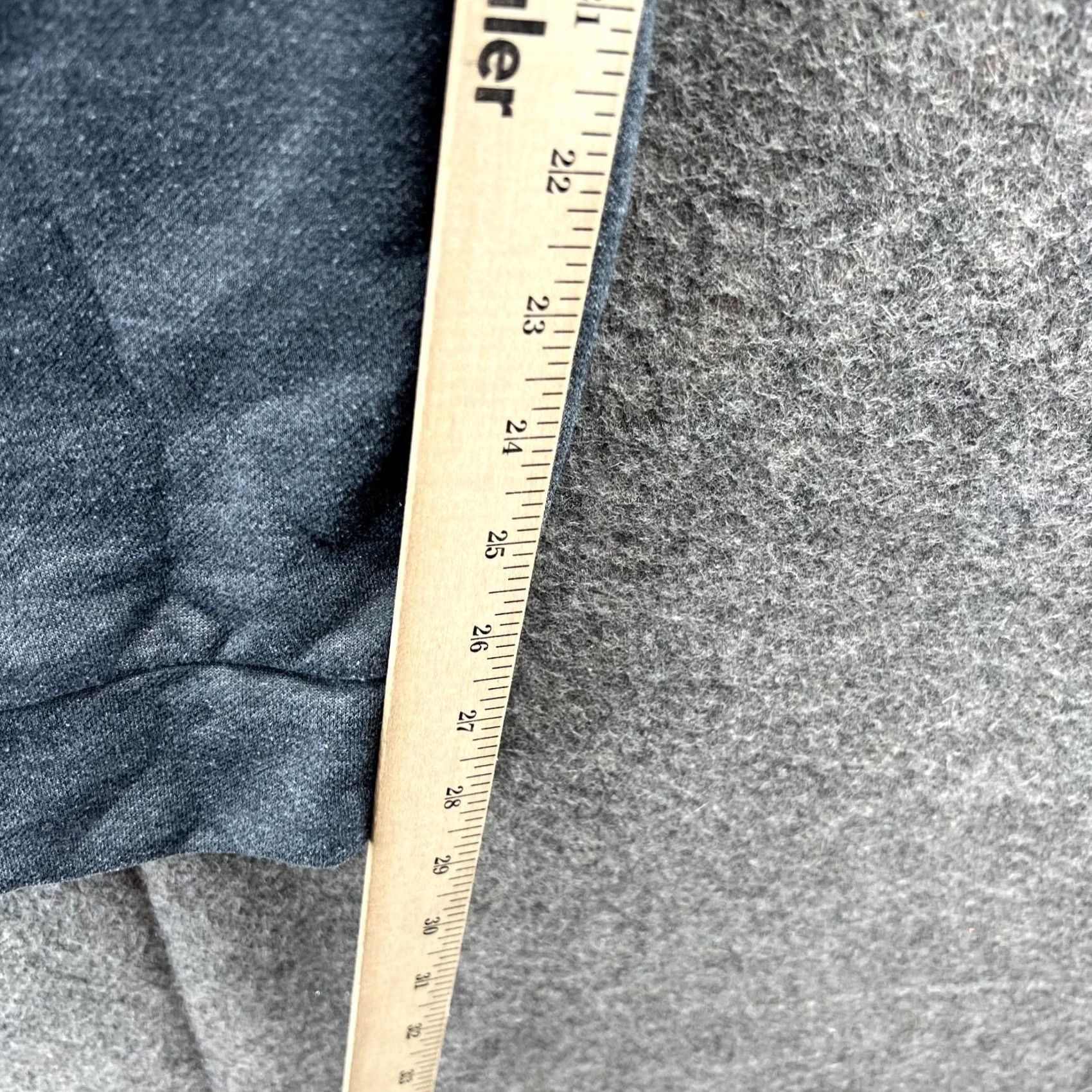 Nike VINTAGE Nike Sweatpants Men 2XL Gray Athletic Training Dri Fit Polyester Jogger Knit XXL Pants Women? Size US 39 - 4 Thumbnail