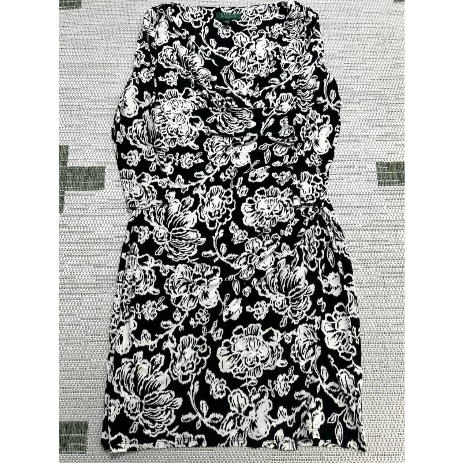 Ralph Lauren Lauren Ralph Lauren Sheath Dress Womens 4 Black White Floral Side Ruched Classic Size S / US 4 / IT 40 - 2 Thumbnail