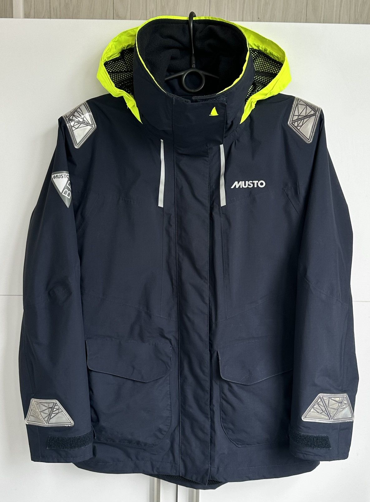 Musto Musto BR1 Sailing Jacket Women's Size 10 Waterproof Yachting Size S / US 4 / IT 40 - 1 Thumbnail