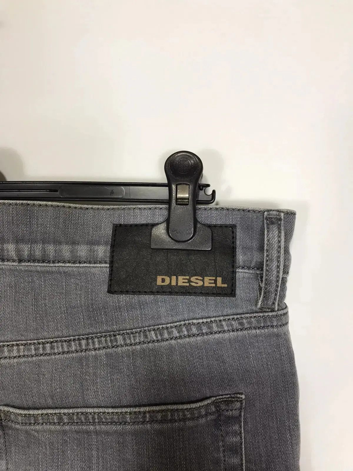 Designer × Diesel Diesel men’s denim jeans 34/32 Size US 34 / EU 50 - 3 Thumbnail