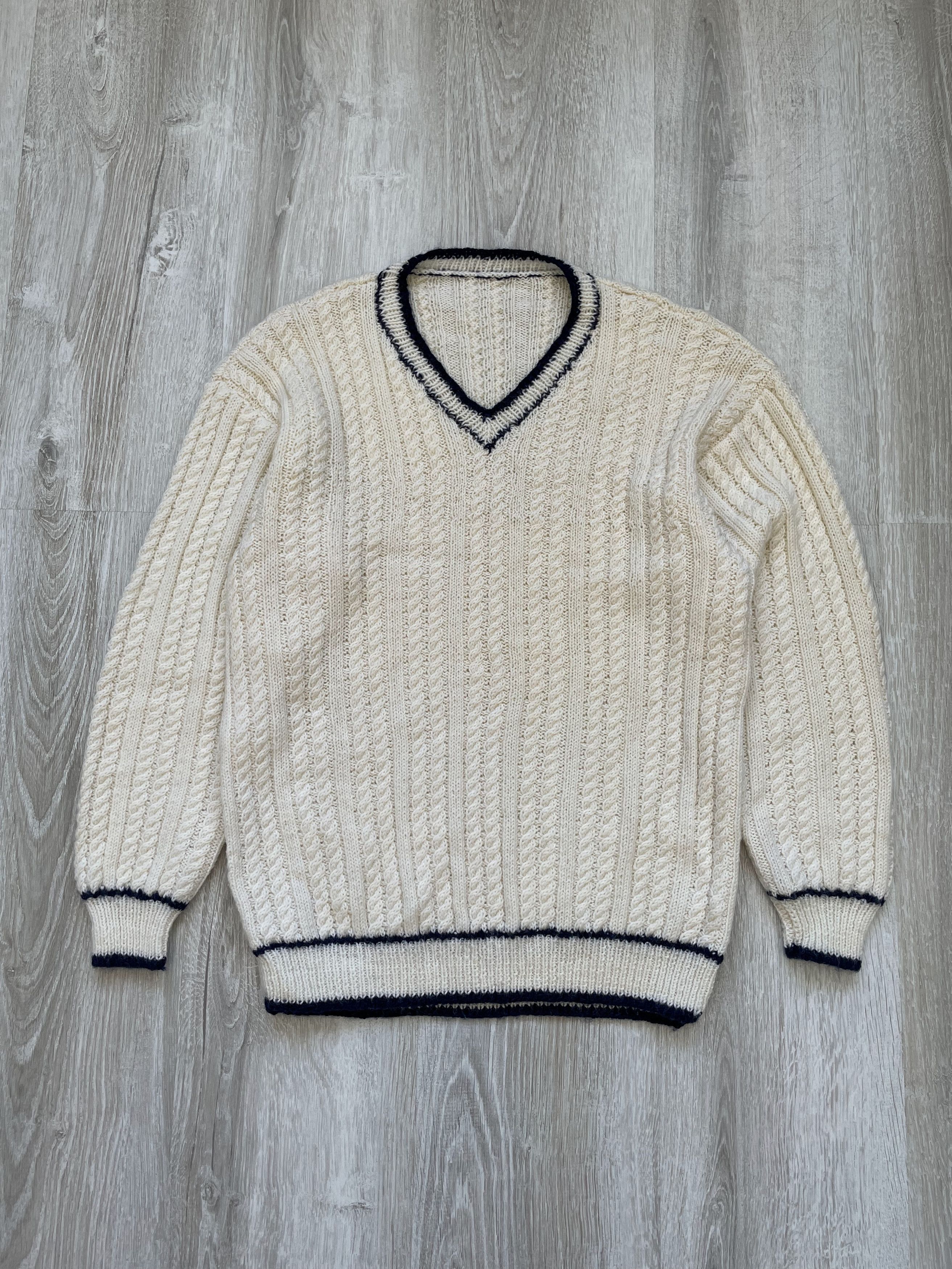 Vintage Vintage 90s Fisherman Knit V neck Sweater Size US S / EU 44-46 / 1 - 1 Thumbnail