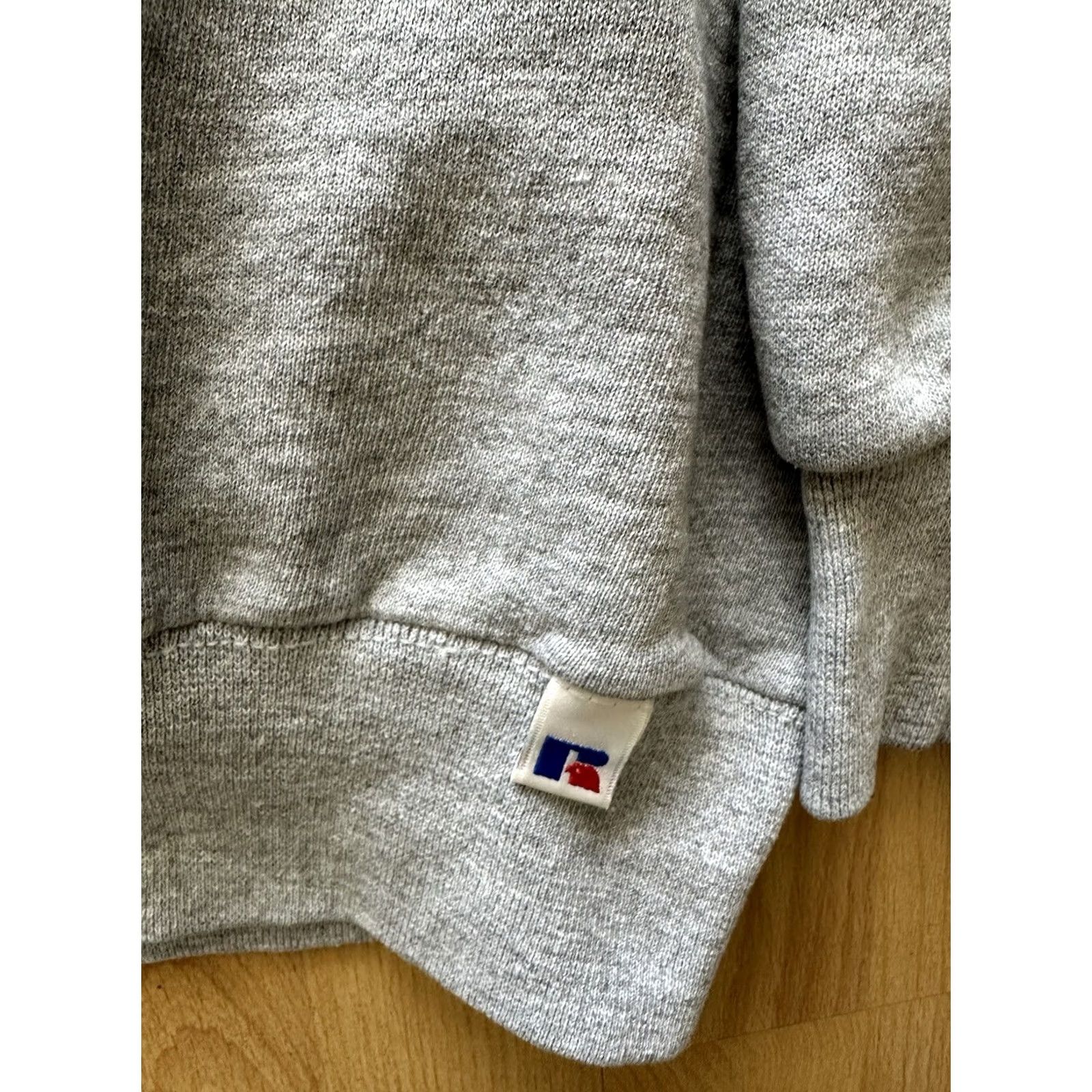 Russell Athletic Vintage Russell Athletic Sweatshirt Mens Large 90s Gray Pullover Crew Neck Cotton Polyester Workout Hoodie Size US L / EU 52-54 / 3 - 3 Thumbnail