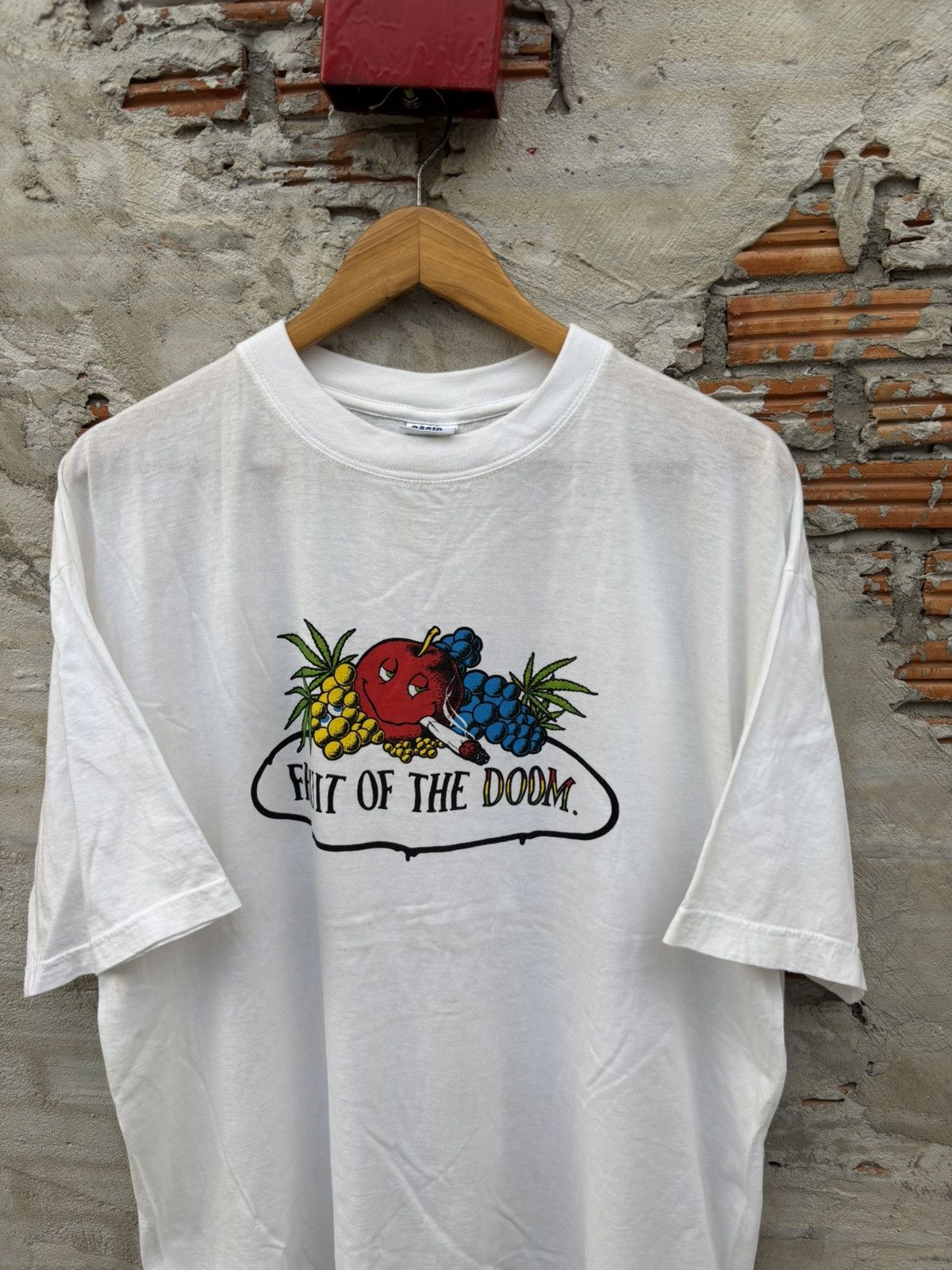 Vintage Vintage Fruit of the Doom 90s-2000s Size US XL / EU 56 / 4 - 2 Thumbnail