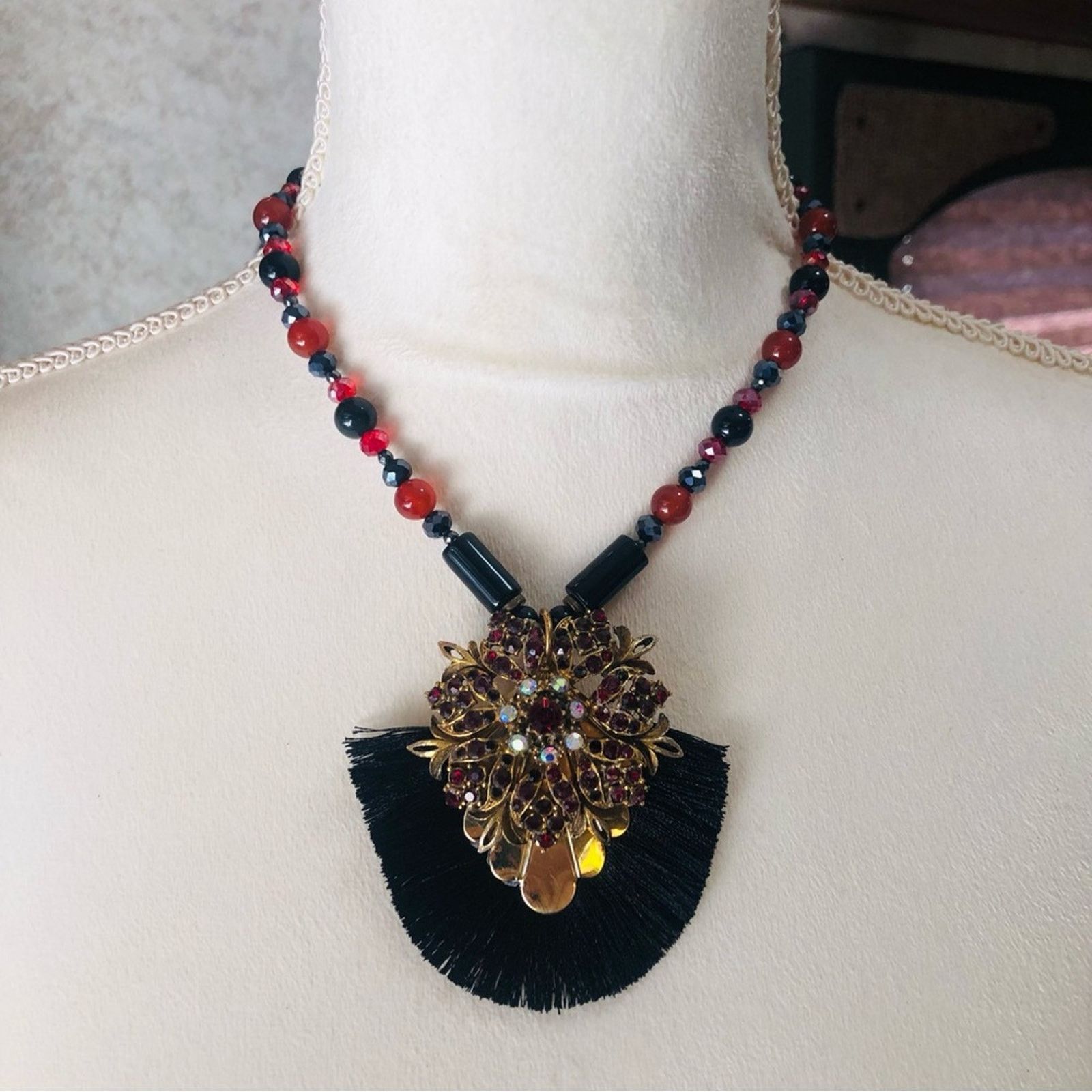 Handmade Handcrafted repurpose Florenza black onyx carnelian necklace Size ONE SIZE - 2 Thumbnail