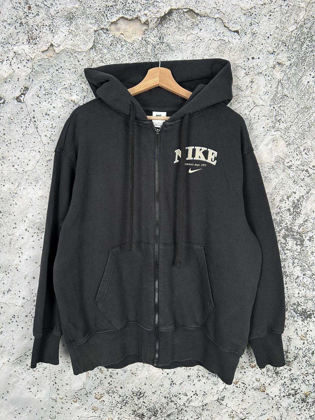 Nike Nike Black Zip Hoodie Oversize Streetwear Vintage Hype Skate Size US S / EU 44-46 / 1 - 2 Thumbnail