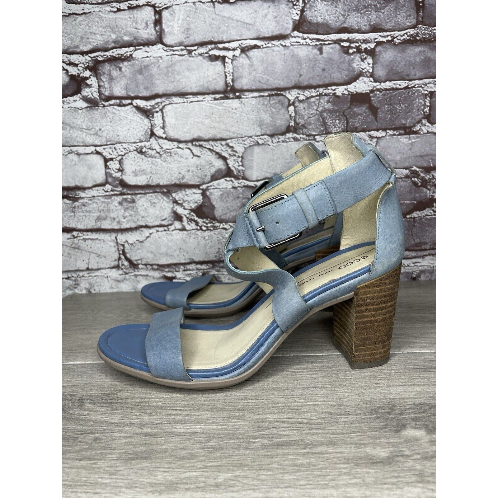 Ecco ECCO DANISH DESIGN Blue Leather Ankle Strappy Stacked Heel S Size US 9.5 / IT 39.5 - 18 Thumbnail