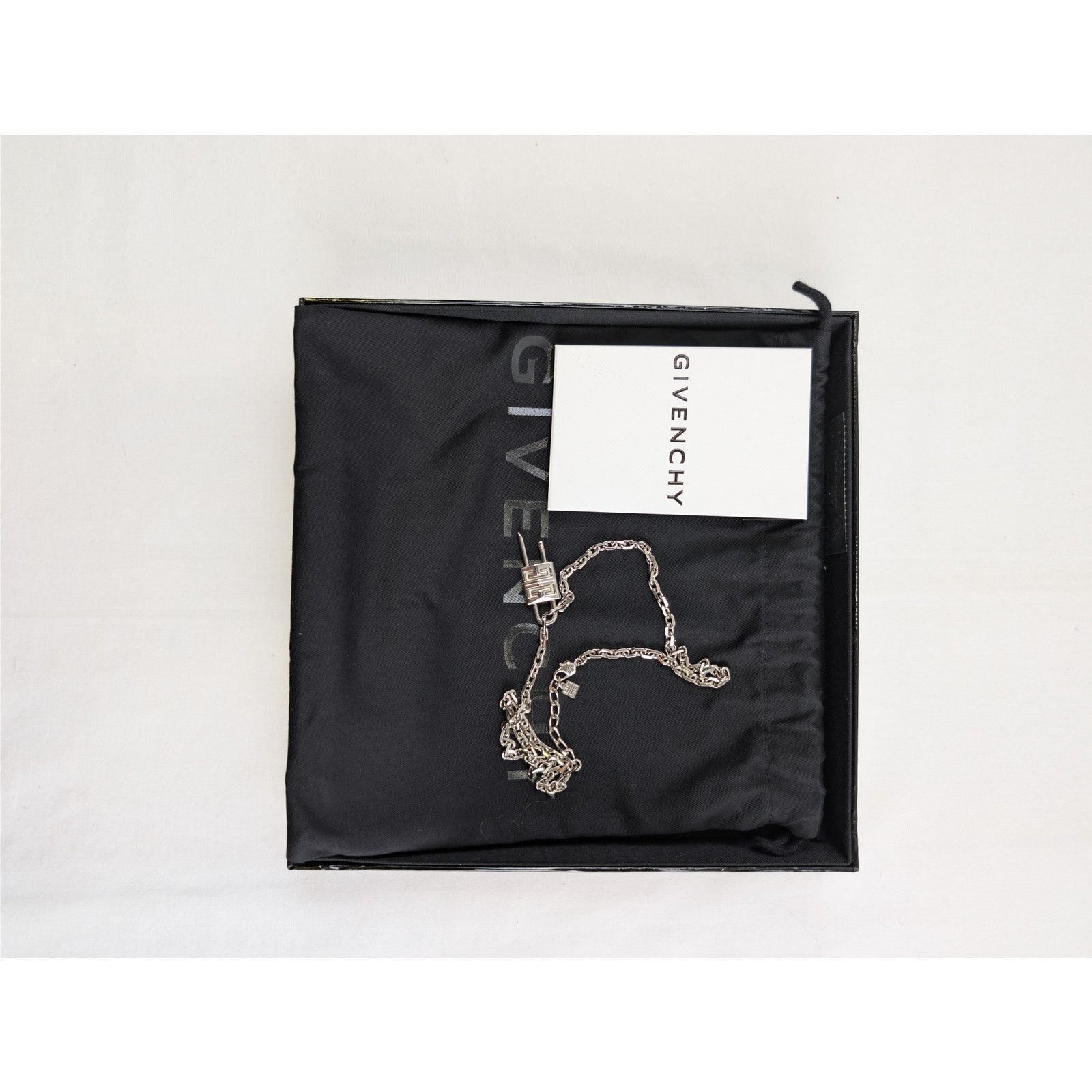 Givenchy o1rshd1 Size: OS / Lock Necklace in Silver Size ONE SIZE - 14 Thumbnail