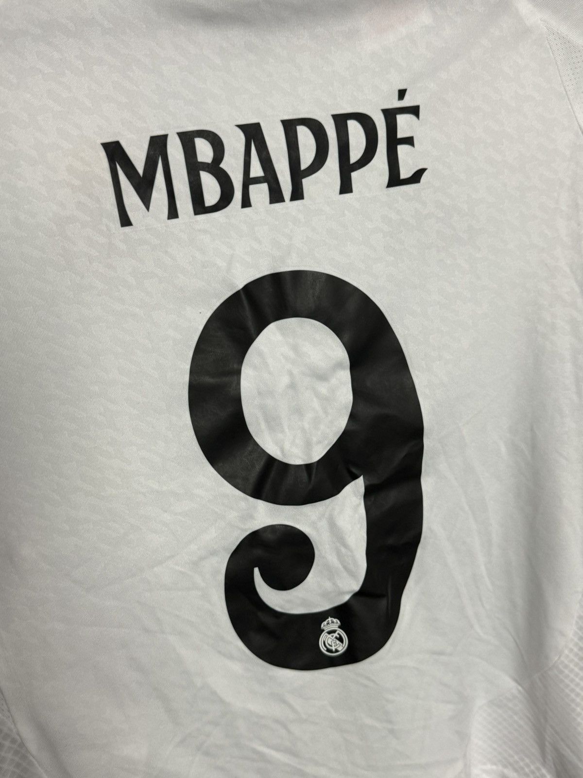 Adidas KIDS New Real Madrid 24/25 Home Mbappe Football Jersey Size US XS / EU 42 / 0 - 3 Thumbnail
