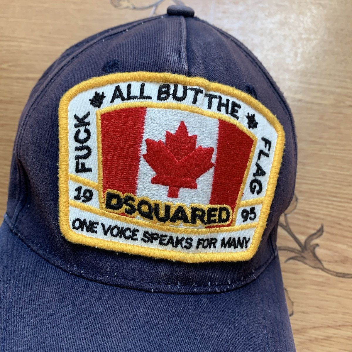 Dsquared2 Dsquared2 Distressed Cap Canadian Flag Icon Baseball Hat Size ONE SIZE - 7 Thumbnail