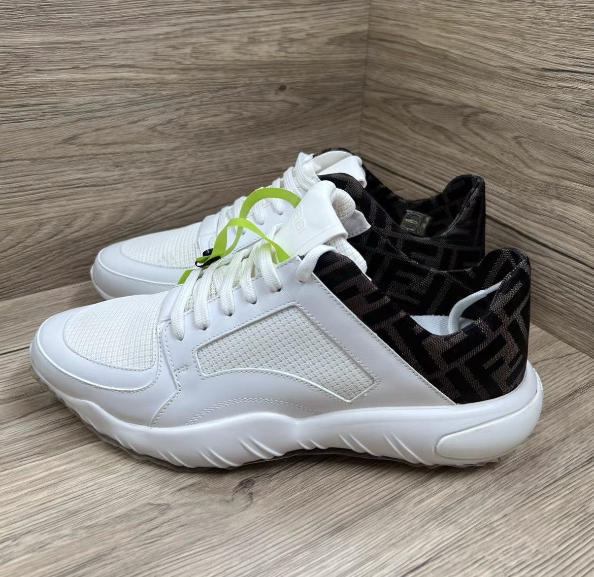 Fendi Fendi White Brown-Tail Sneakers J41 Size US 8 / EU 41 - 1 Thumbnail
