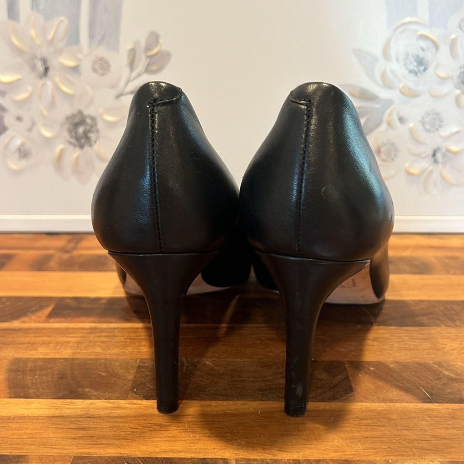 Diane von Furstenberg Diane Von Furstenberg The Olee Black Leather Heels Size US 7.5 / IT 37.5 - 5 Thumbnail