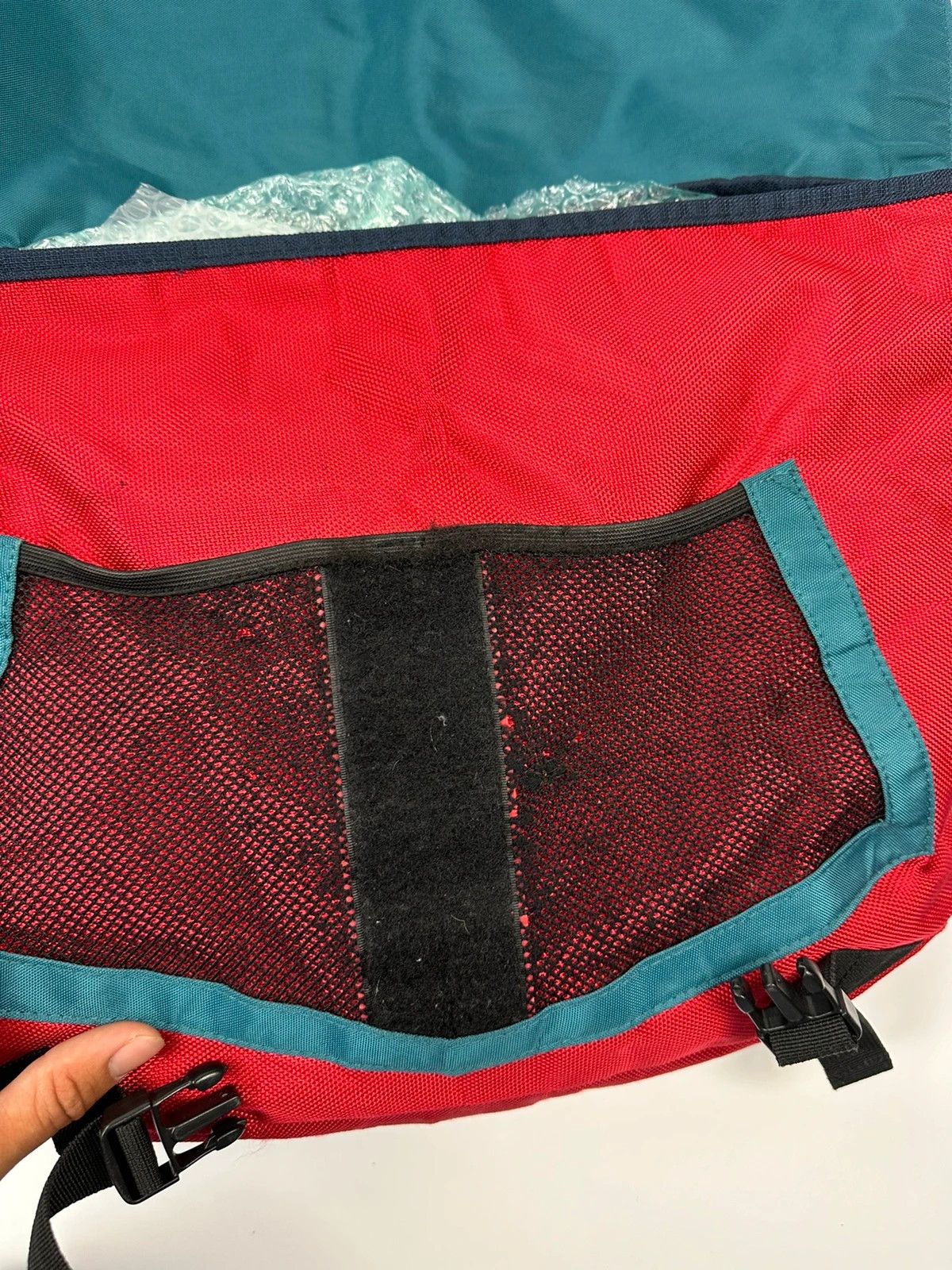 Marithe + Francois Girbaud Marithé + François Girbaud Red & Black Messenger Bag Size ONE SIZE - 14 Thumbnail