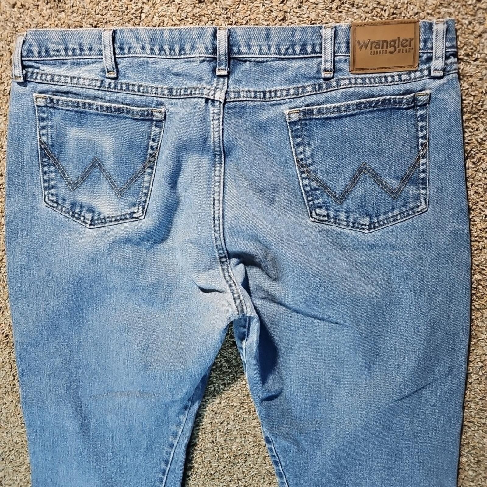 Wrangler Wrangler Rugged Wear Straight Blue Jeans APPROX 42x28 Size US 42 / EU 58 - 4 Thumbnail