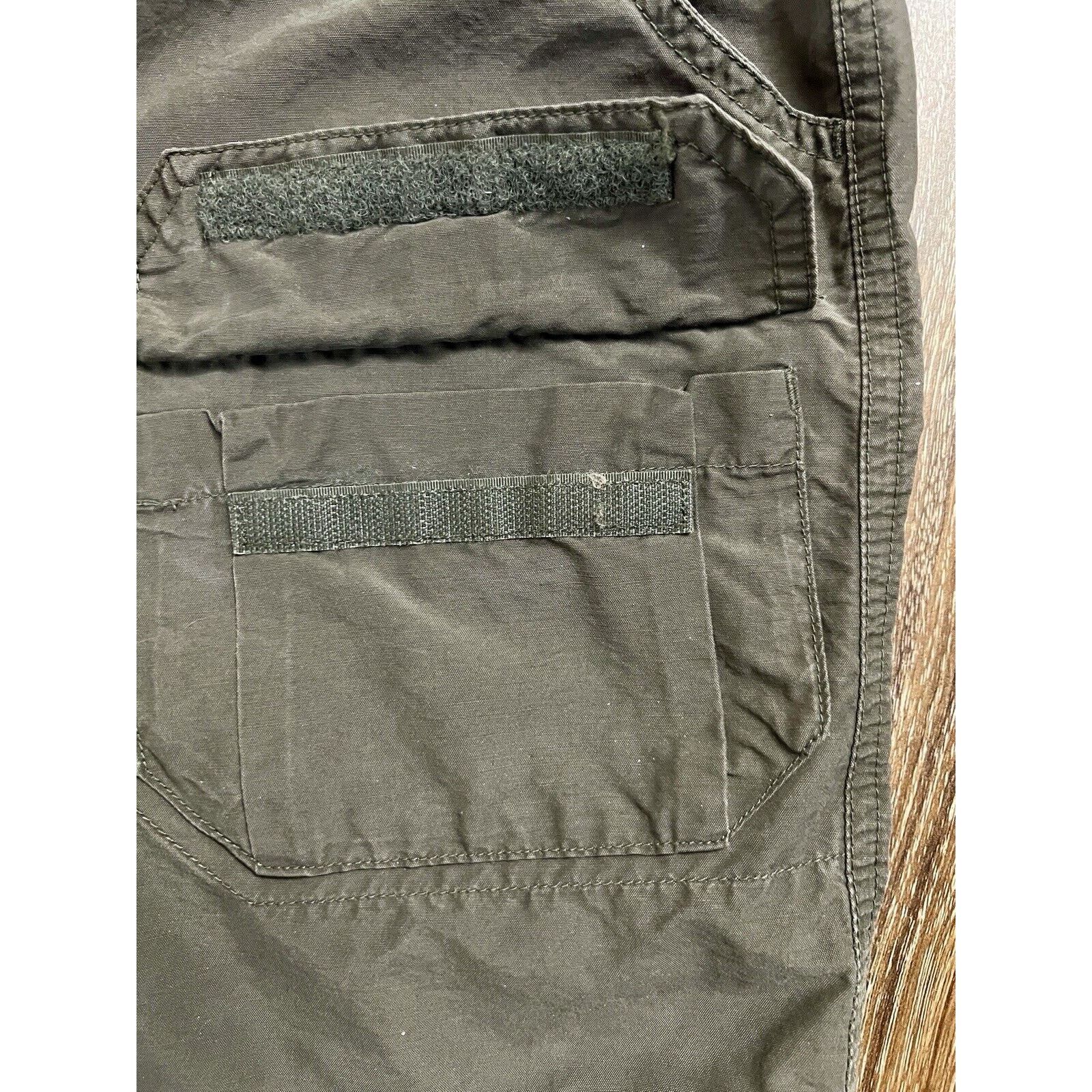 Columbia Columbia Women's Size 14 Chino Shorts 6 Brown Pockets EUC Size 36" / US 14 / IT 50 - 8 Thumbnail