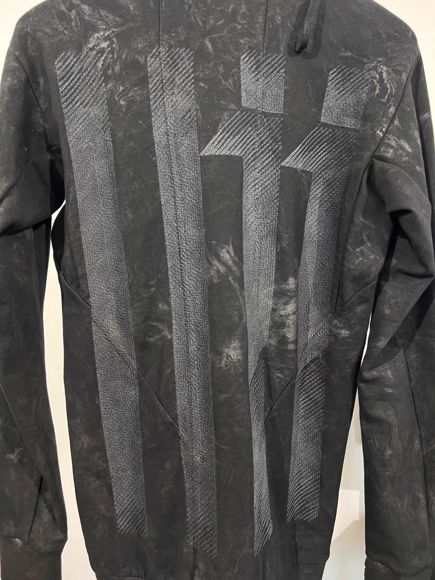 11 By Boris Bidjan Saberi 11by BBS CR1 Distressed Embroidered Pullover K35 Size US S / EU 44-46 / 1 - 4 Thumbnail