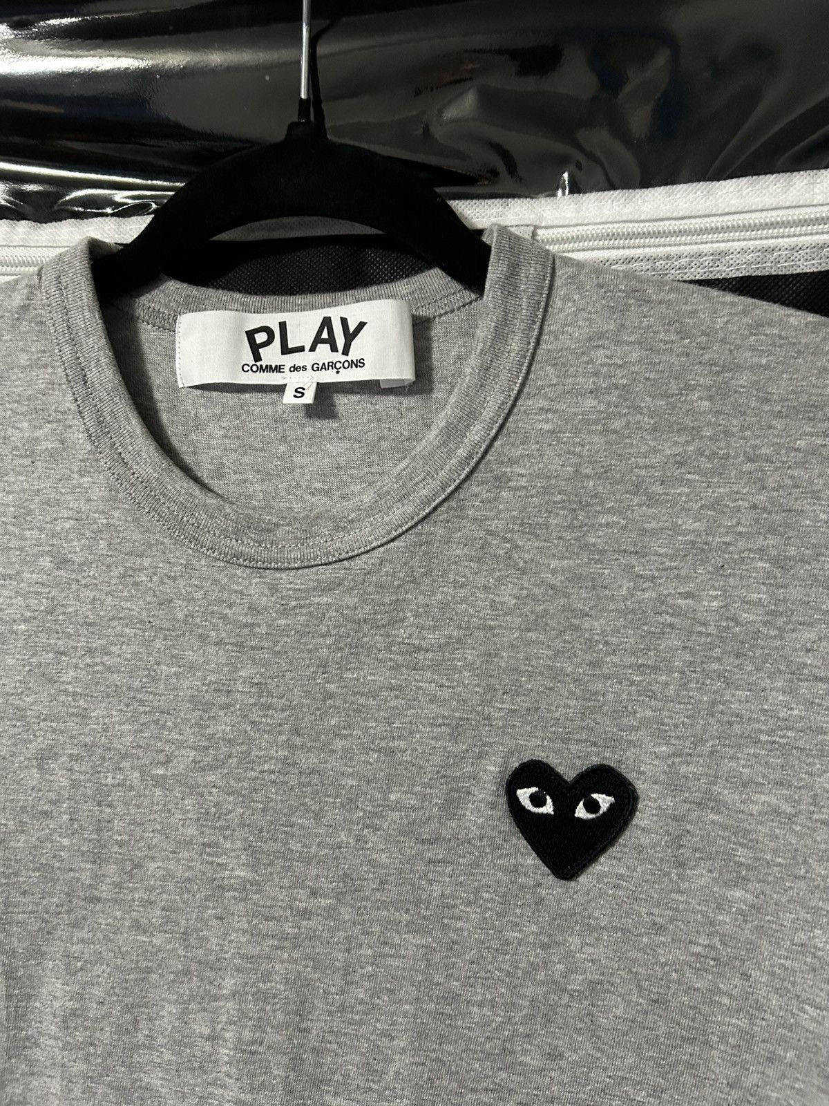 Comme des Garcons PLAY Heart patch shirt Size US S / EU 44-46 / 1 - 1 Thumbnail