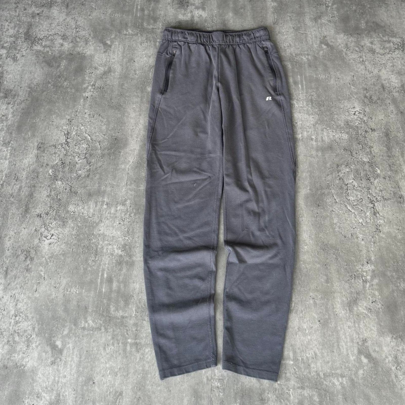 Russell Athletic × Vintage Vintage Y2K Tonal Grey Russell Athletic Essential Sweatpants Size US 27 - 1 Thumbnail