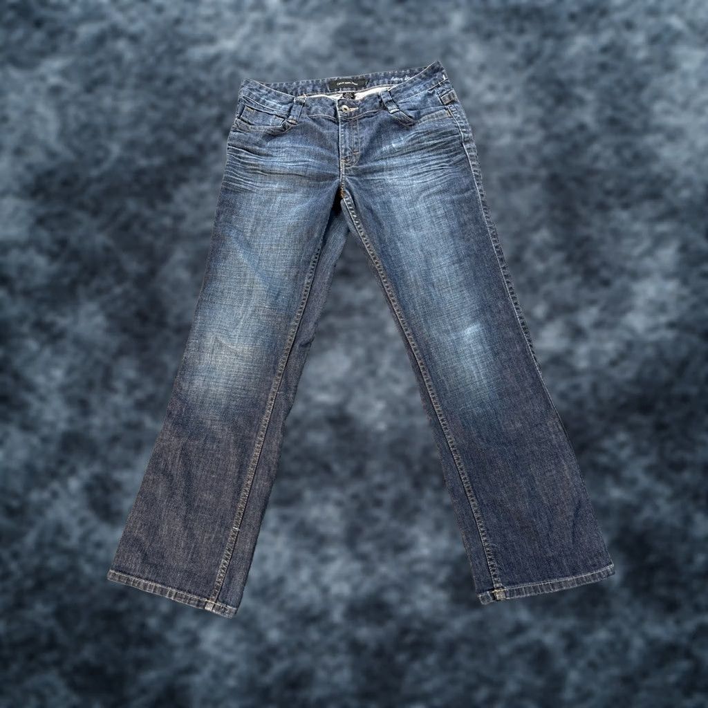 Calvin Klein VINTAGE Calvin Klein Jeans Boot Cut Women 34x30 Dark Wash Mid Rise Flap Y2K Womens Jeans 34 Inseam 30 Inseam Size 24" / US 00 / IT 34 - 1 Thumbnail