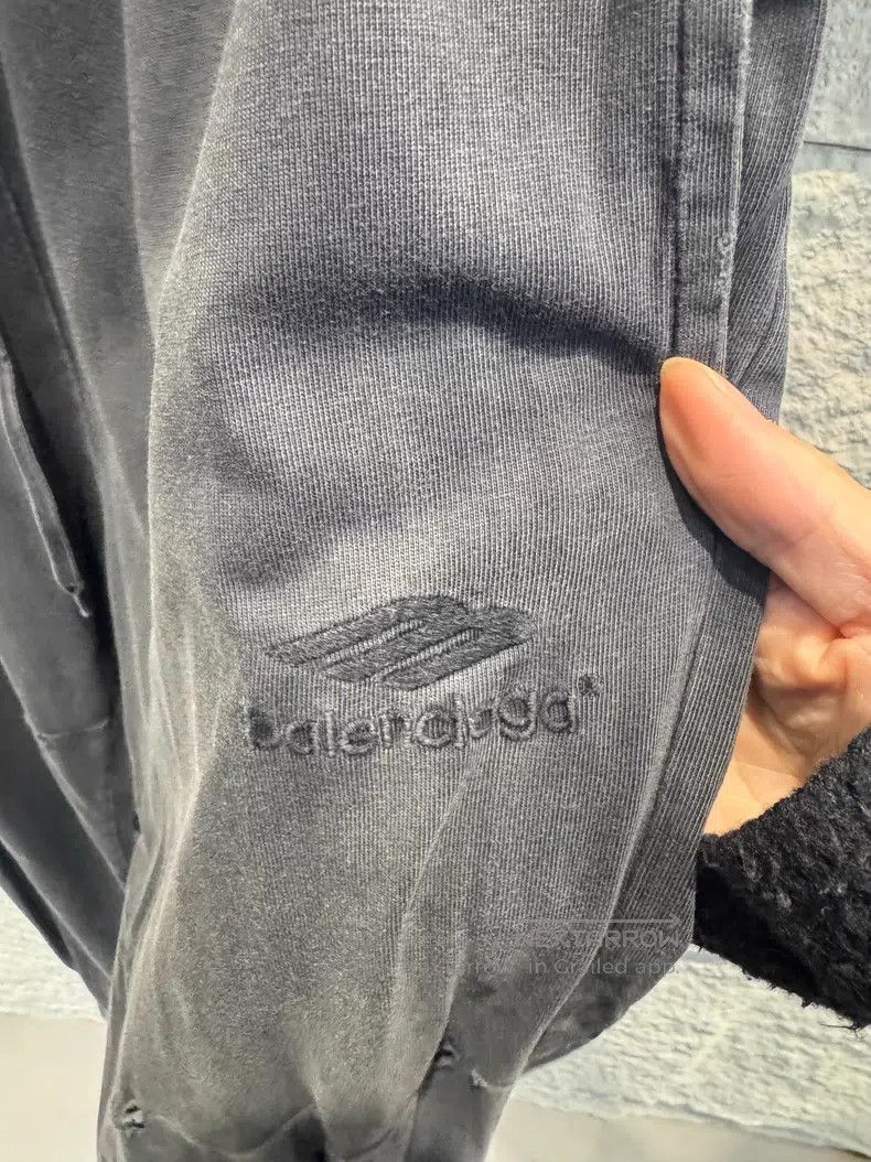 Balenciaga Balenciaga size XS Solid Color Hole Elastic Waist Tapered Size US 27 - 3 Thumbnail
