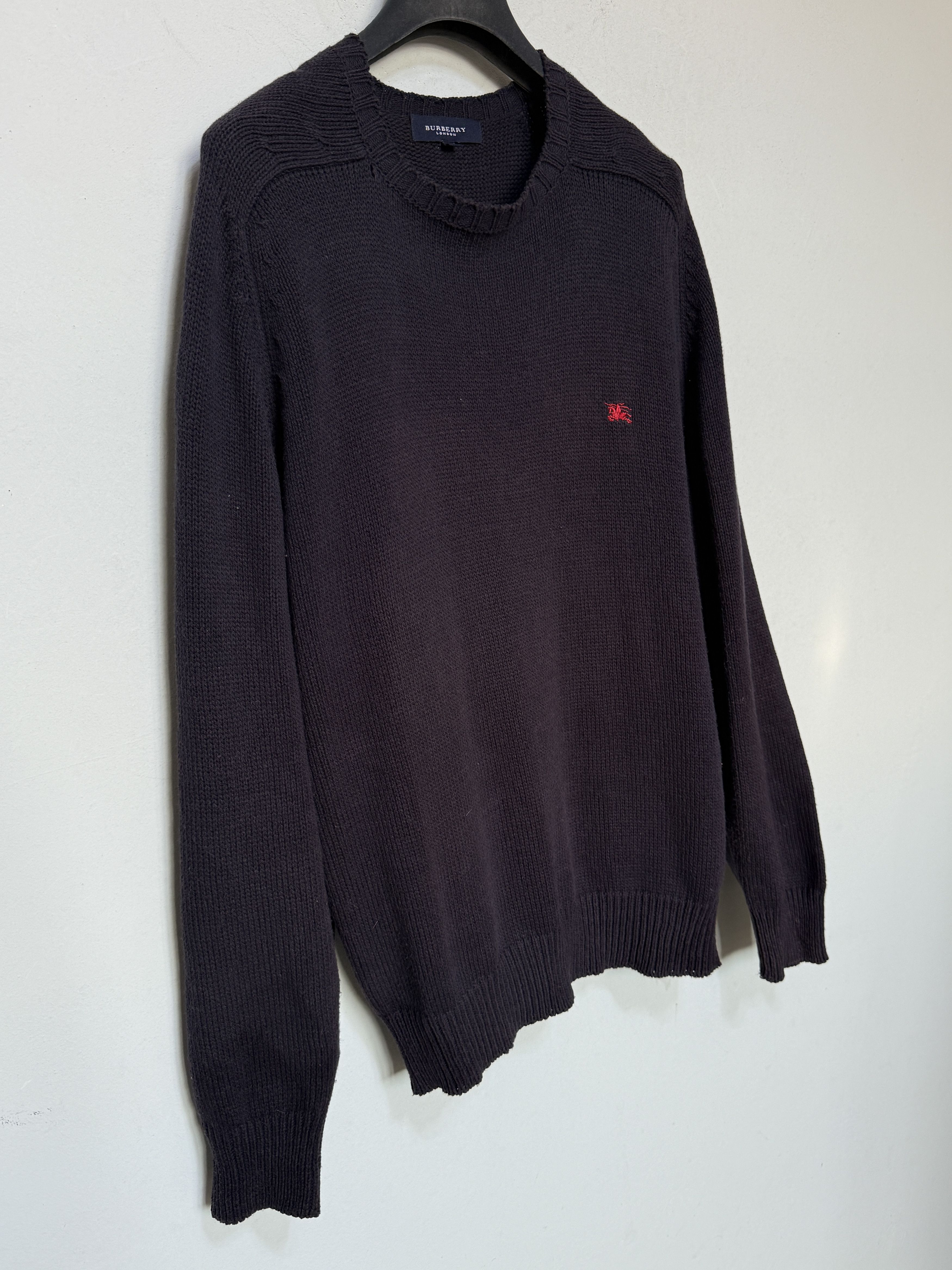 Burberry 🔥 Burberry navy crew neck size M Size US M / EU 48-50 / 2 - 2 Thumbnail