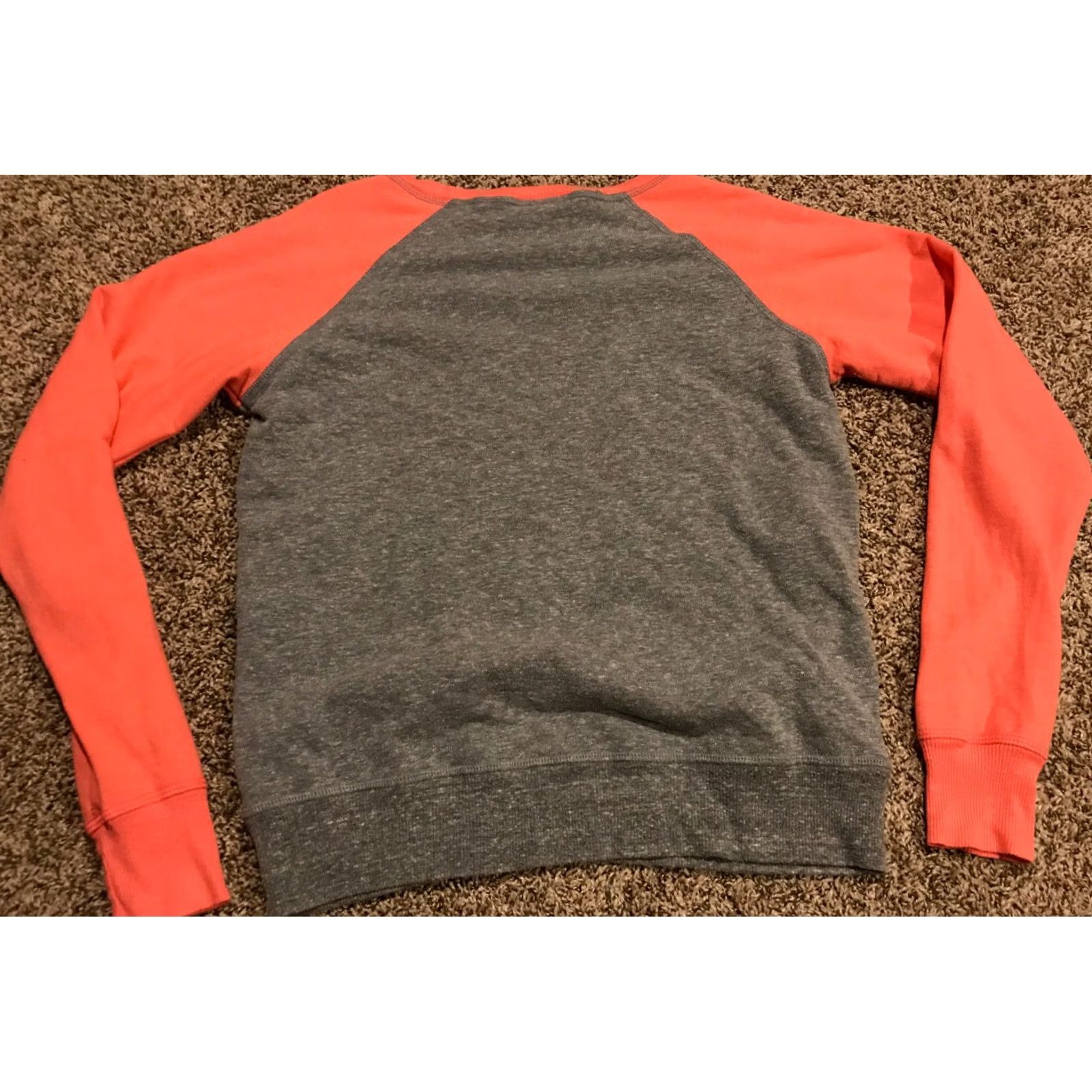 Vintage paramount pictures Hollywood Womens Sweater S Gray Pink Crew Neck Long Sleeve Pullover Lightweight A18 Size S / US 4 / IT 40 - 3 Thumbnail