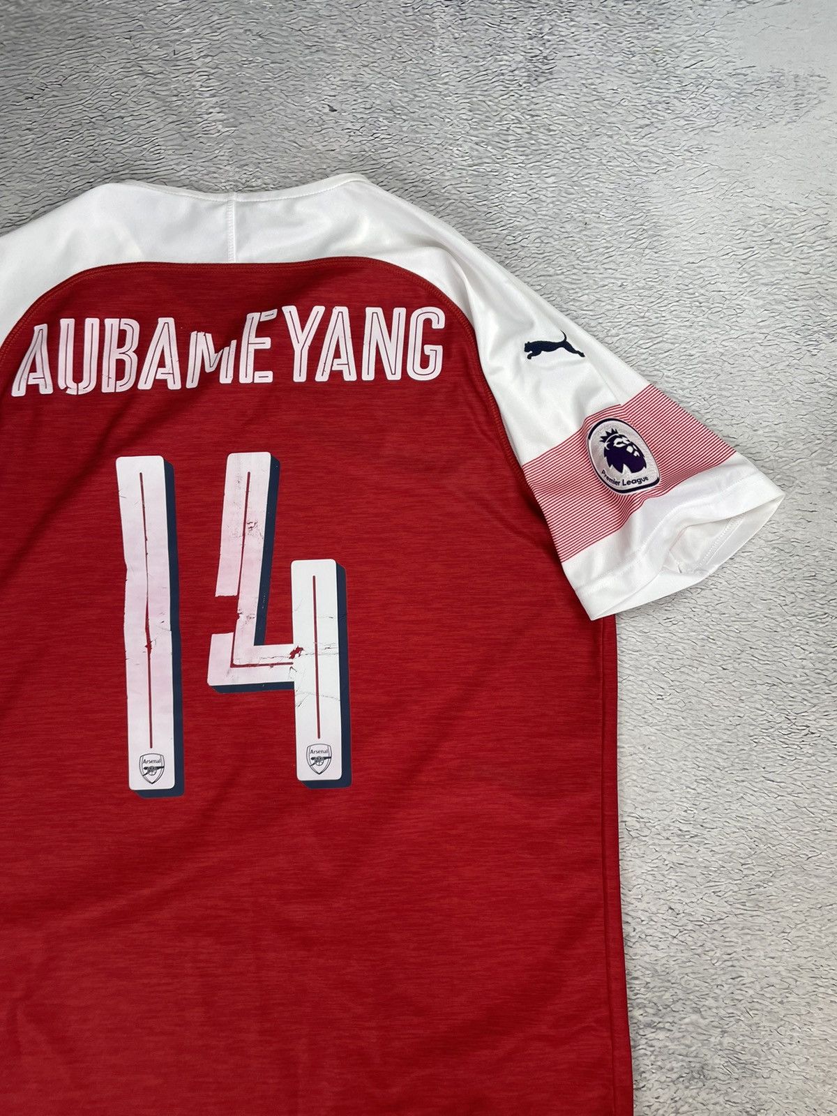 Puma × Vintage AUBAMEYANG Vintage Arsenal 2018/19 Puma Jersey y2k blokcore Size US L / EU 52-54 / 3 - 9 Thumbnail
