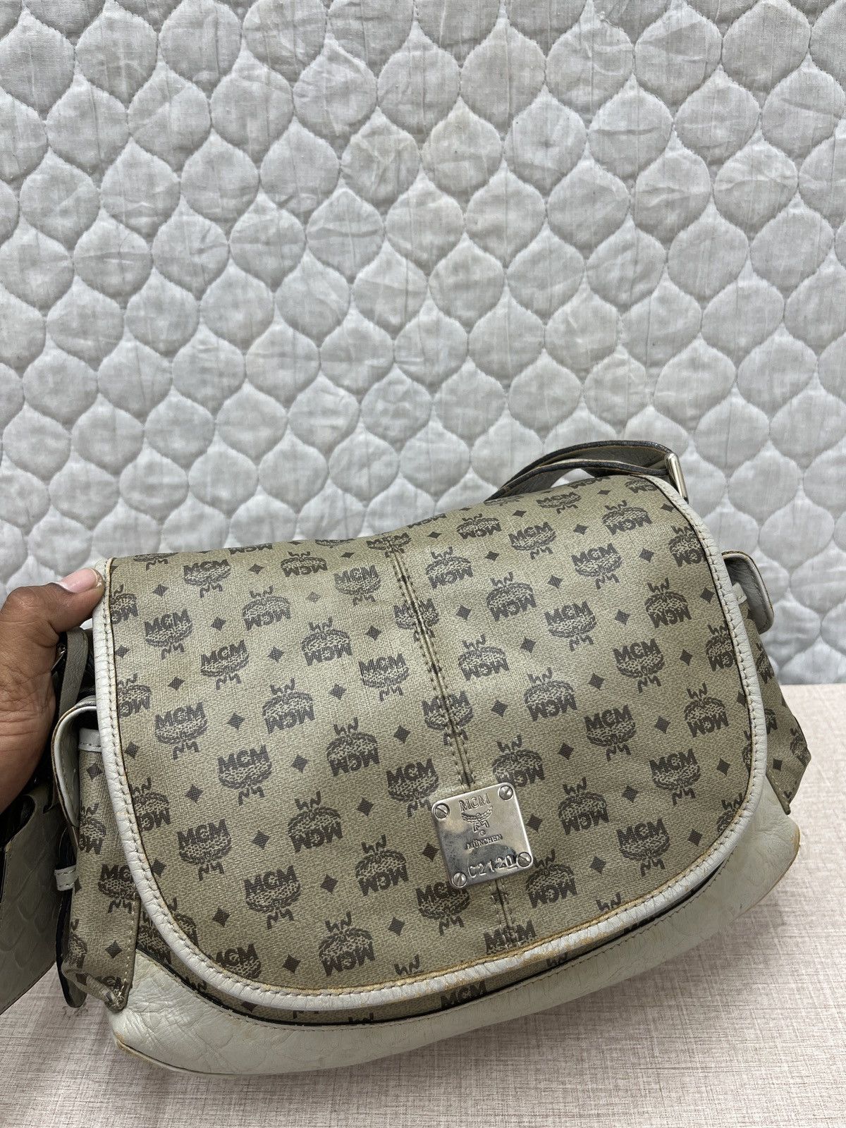 MCM 🔥🔥🔥STEALS MCM BAG Size ONE SIZE - 3 Thumbnail