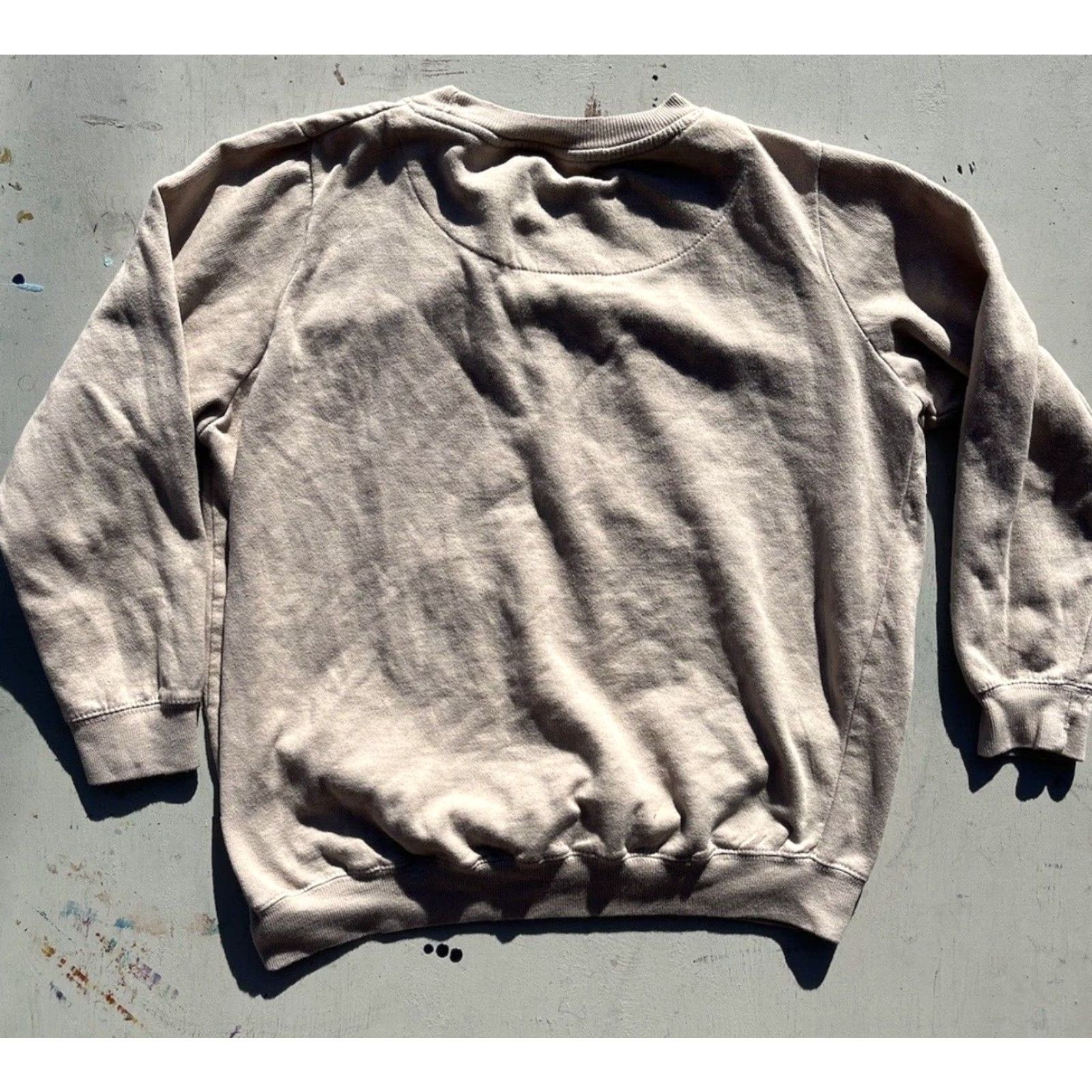Vintage VINTAGE? No. Women's Ariana Grande Sweatshirt Beige Sweetener Spell-Out XL Pop Singer NYC Y2K Size XL / US 12-14 / IT 48-50 - 7 Thumbnail