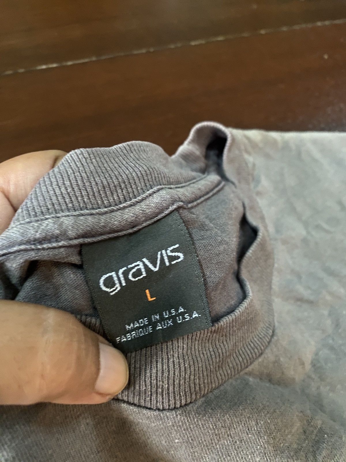 SICK 🔥🔥 VINTAGE 90s GRAVIS CENTER LOGO SMALL STREETWEAR
