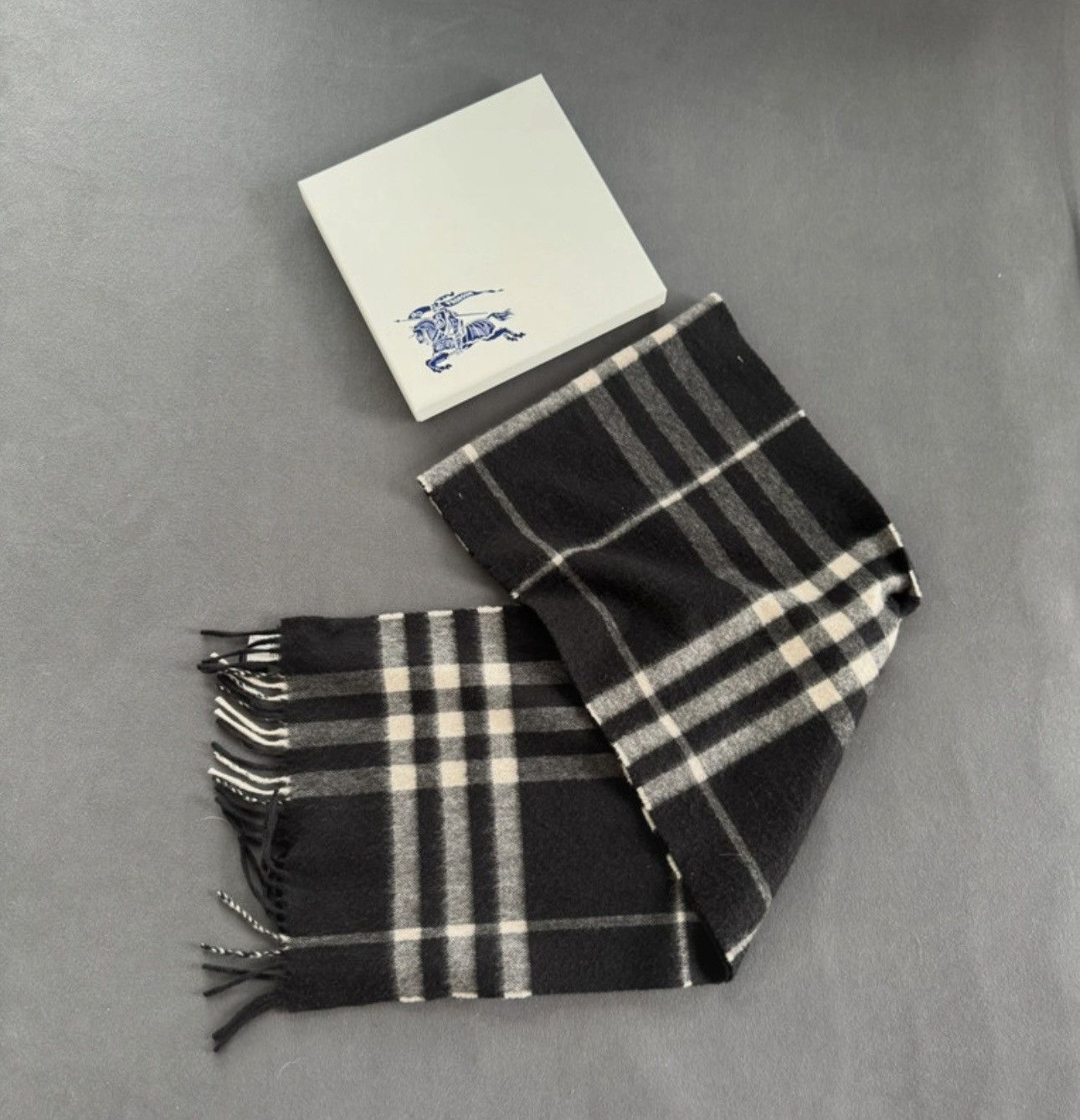 Burberry Burberry 100% Cashmere Scarf – Black, One Size Size ONE SIZE - 1 Thumbnail