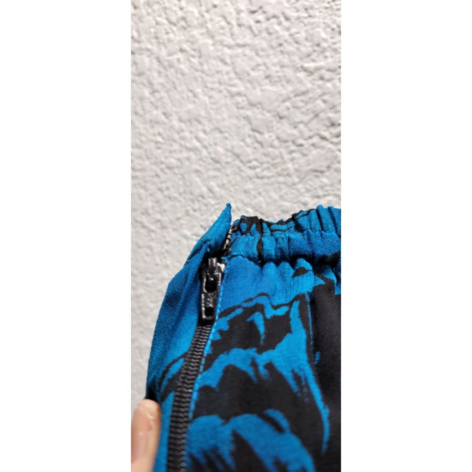 Vintage Teri Jon Womens Silk Maxi Skirt Blue Print 34-38" Lined Side Zipper" Size 24" / US 00 / IT 34 - 5 Thumbnail