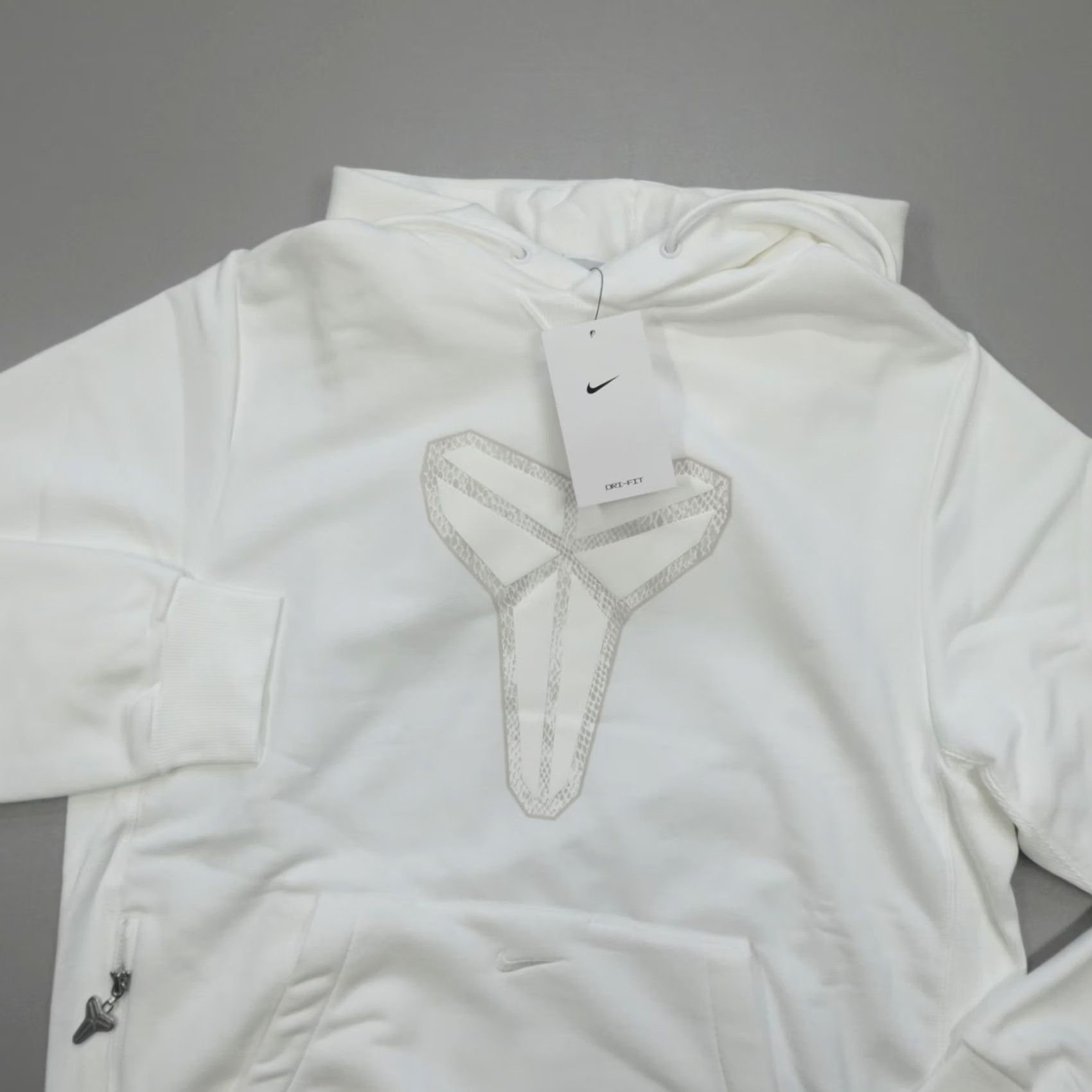 Nike Nike Kobe 'Halo' Pullover Hoodie Dri-FIT White Men's Size M HF0066-100 Size US M / EU 48-50 / 2 - 2 Thumbnail