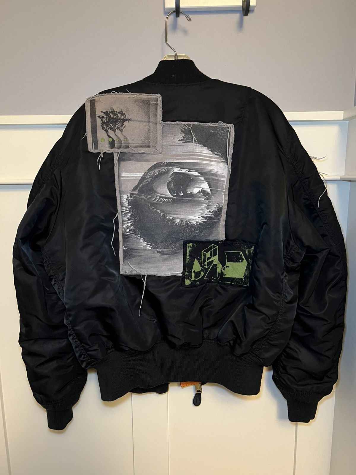 Alpha Industries Alpha Industries X Urban Outfitters patchwork bomber jacket Size US M / EU 48-50 / 2 - 2 Thumbnail