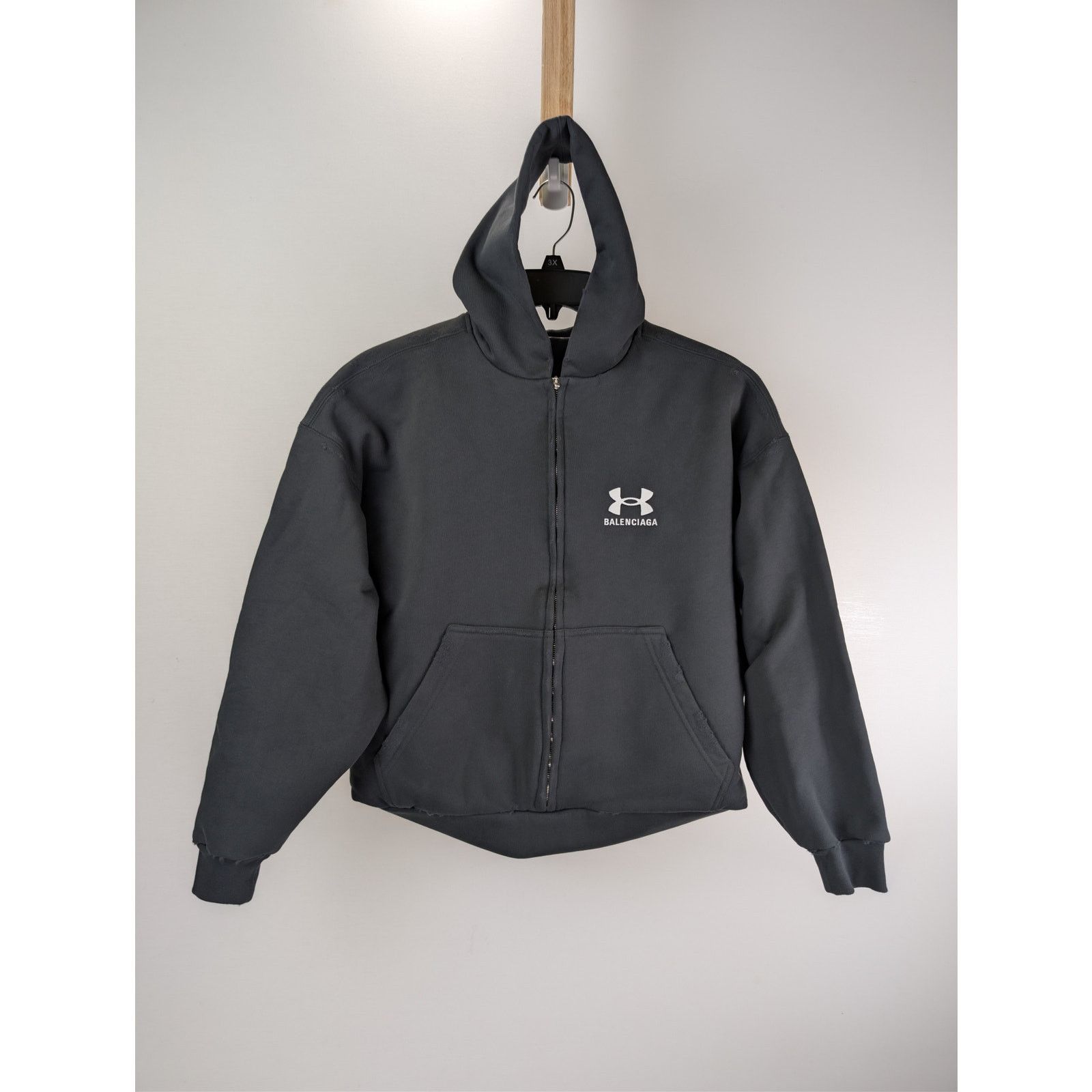Balenciaga o1rshd1 Size: OS / Hoodie Bag in Black Size ONE SIZE - 2 Thumbnail