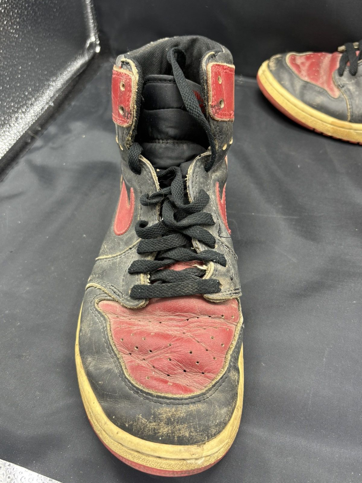 Jordan Brand 1985 Original Nike Air Jordan 1 Black Red BANNED (OFFER) Size US 9 / EU 42 - 12 Thumbnail