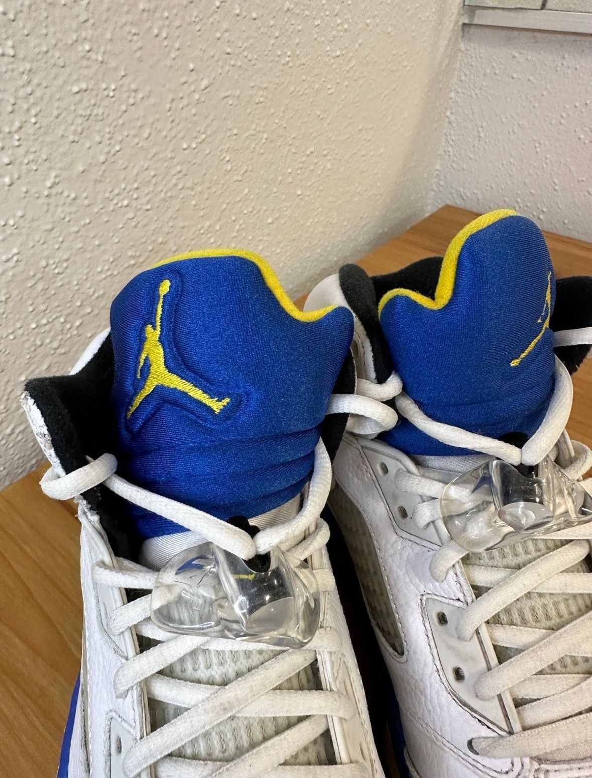 Nike Nike Air Jordan retro 5 Laney Size US 8 / EU 41 - 6 Thumbnail