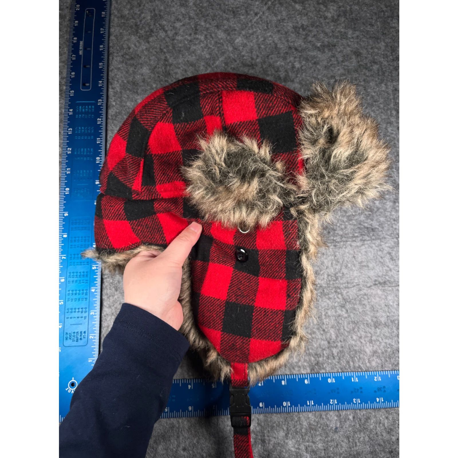 Vintage VINTAGE Wild Wear Trapper Hat Adult One Size Red Plaid Ear Flap Hunting Outdoor Camp Camping Men Mens Size ONE SIZE - 5 Thumbnail