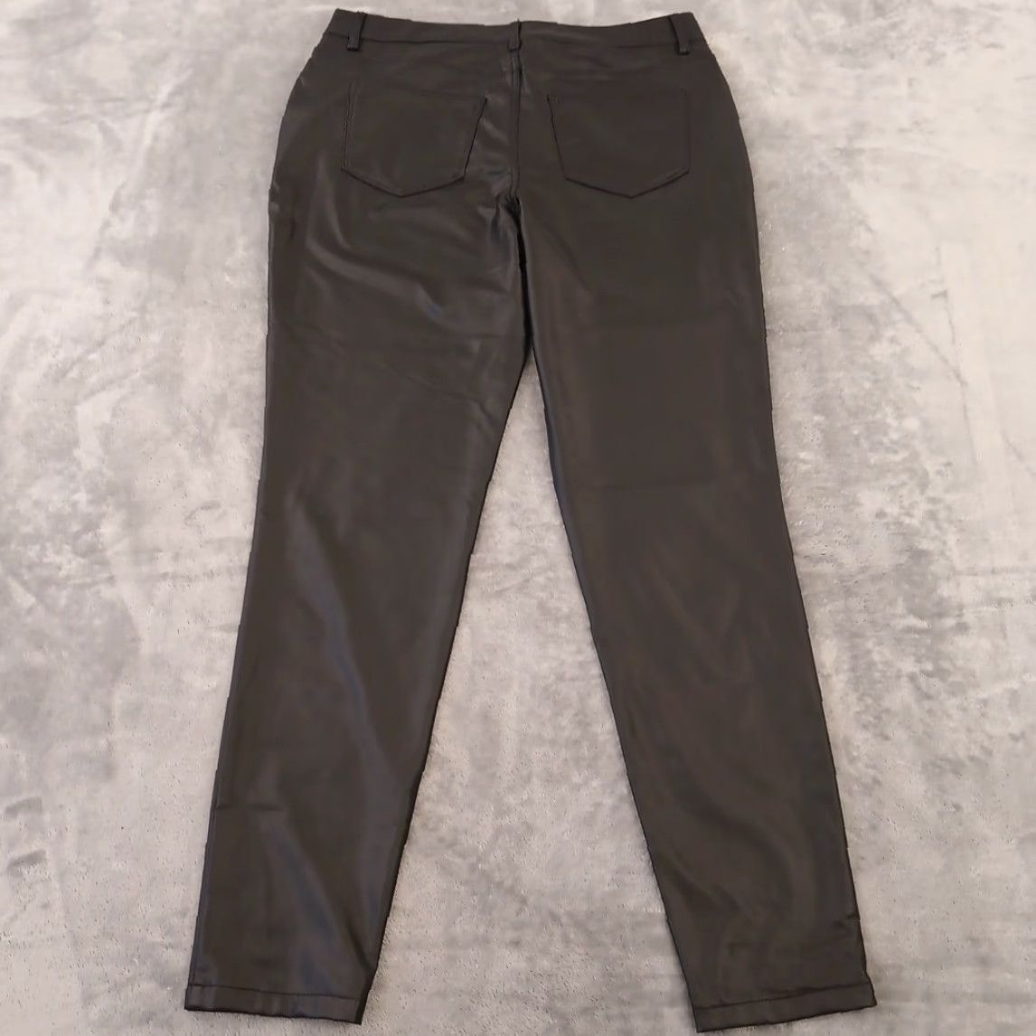 Vintage Maurices Ankle Pants Womens Size 14 Black Faux Leather Pockets 32x29.5 High Rise Straight Leg Flat Front N/A Size 36" / US 14 / IT 50 - 6 Thumbnail