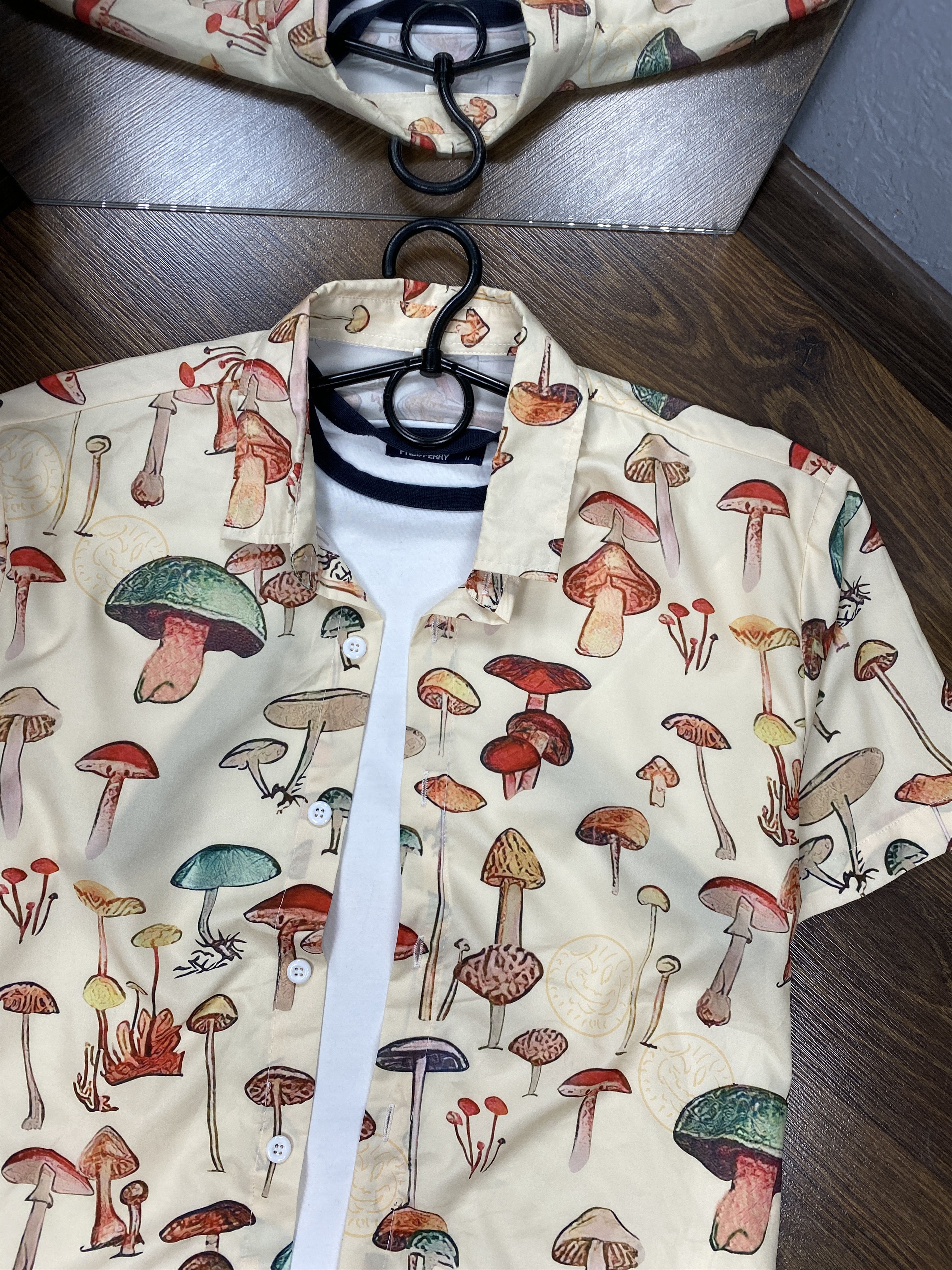 Other Mens Vintage Mushrooms Print Crazy Hawaiian Shirts Size US L / EU 52-54 / 3 - 2 Thumbnail