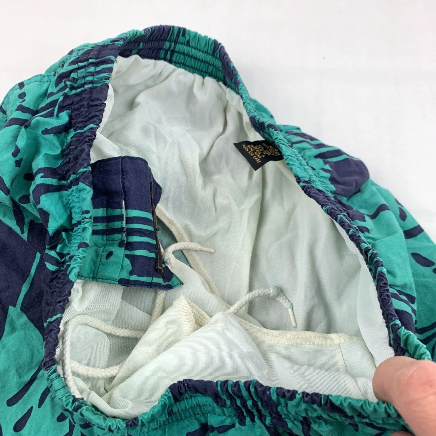 Eddie Bauer VINTAGE Eddie Bauer Swim Trunks Men L Teal Blue Hawaiian Floral Swimsuit Trunks Size US 33 - 5 Thumbnail