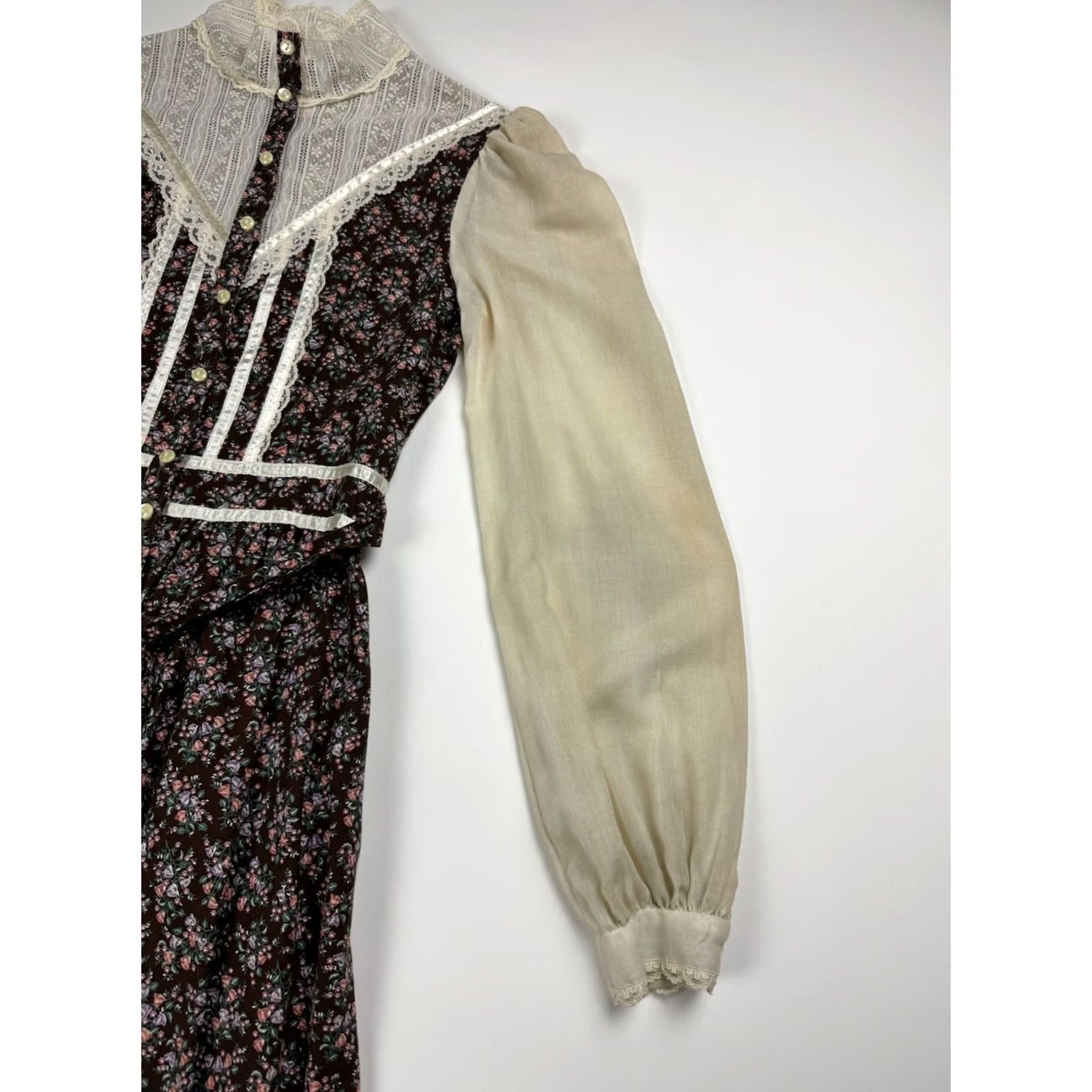 Vintage VINTAGE Gunne Sax Floral Dress Butterfly White Lace Women’s Size 7 Button Up Vtg Size M / US 6-8 / IT 42-44 - 5 Thumbnail
