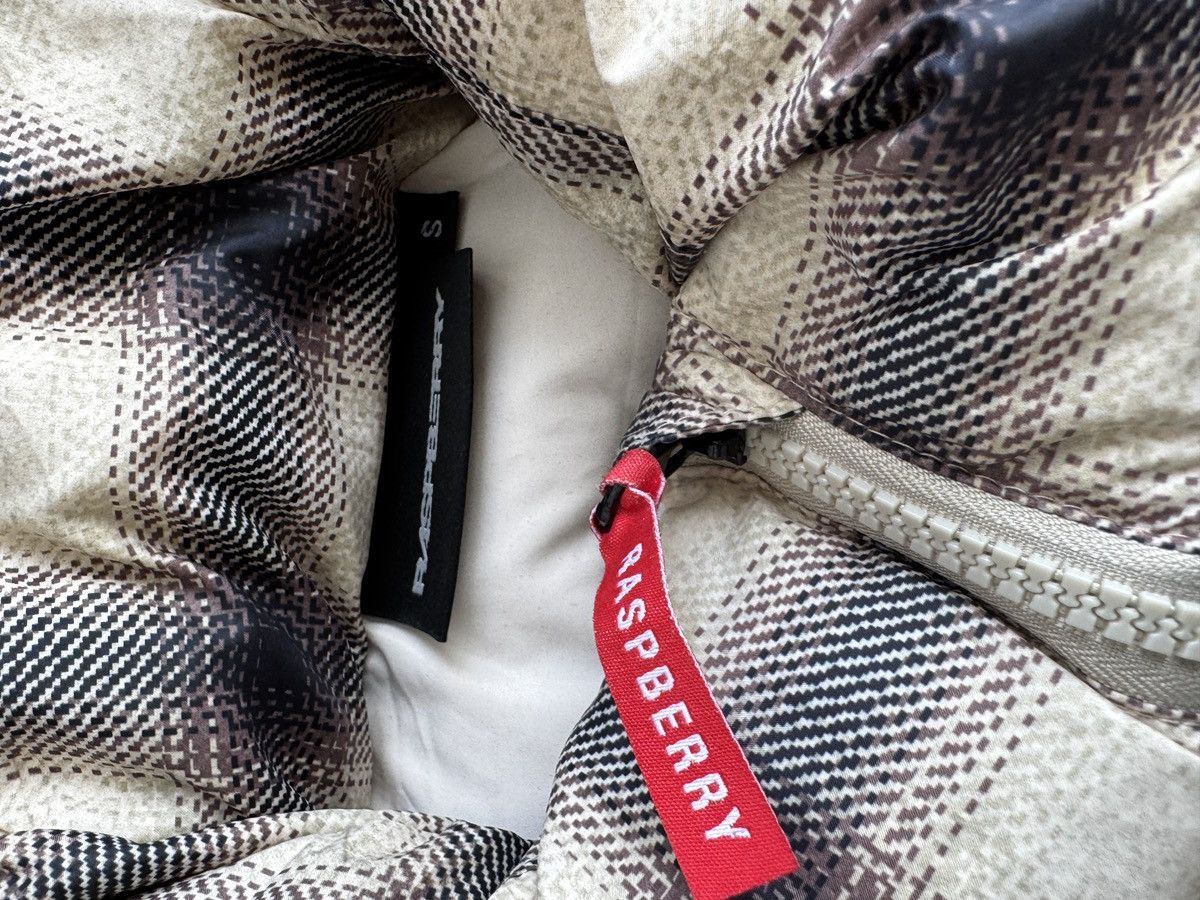 The GV Gallery Gv gallery raspberry hills plaid puffer size s Size US S / EU 44-46 / 1 - 3 Thumbnail