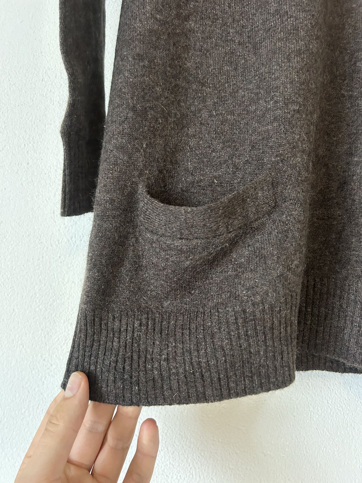 Marni Brown 100% Cashmere Sweater with Front Pockets - Size 44 Size M / US 6-8 / IT 42-44 - 3 Thumbnail
