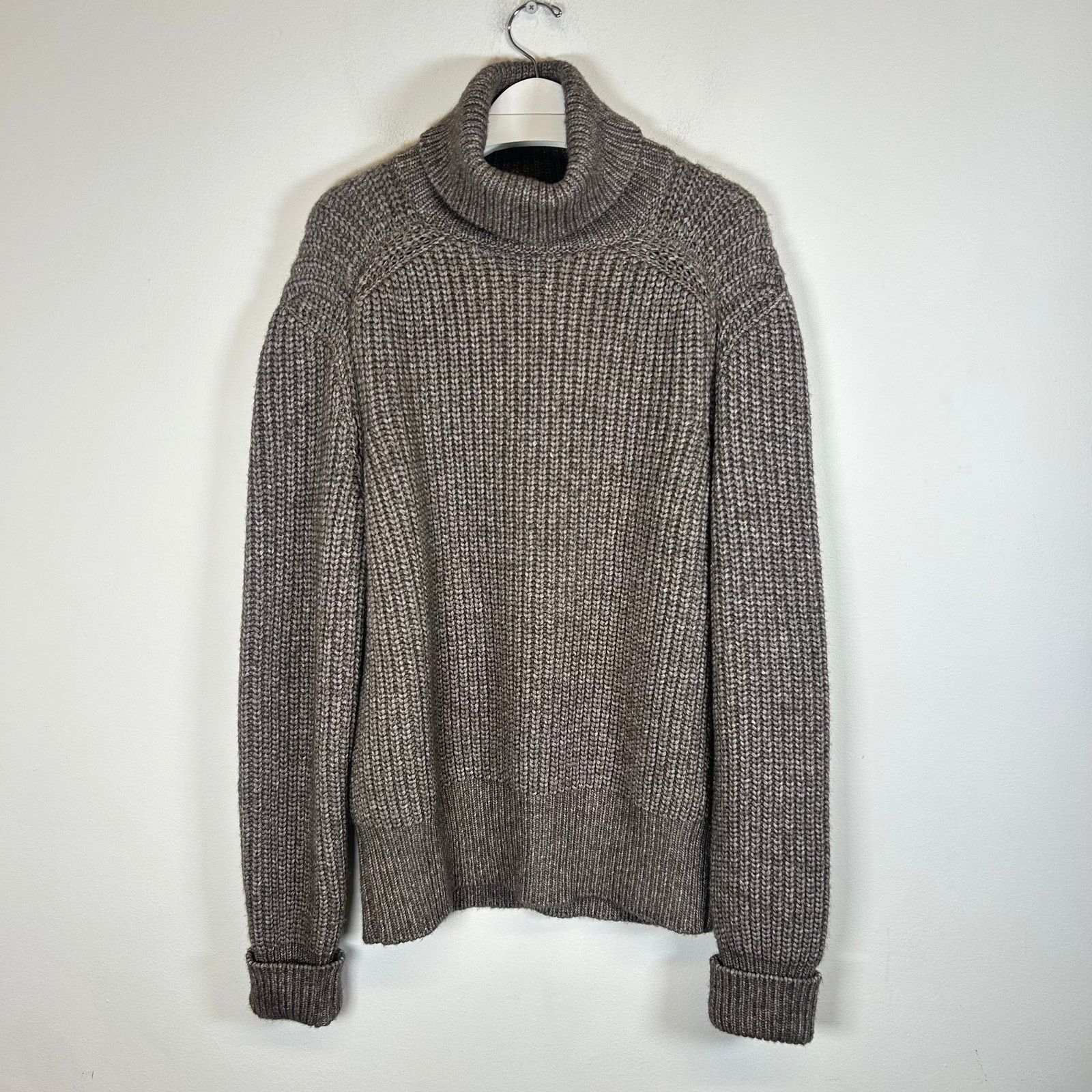 Loro Piana Loro Piana Merino Wool Turtle Neck Size 50 Size US M / EU 48-50 / 2 - 1 Thumbnail