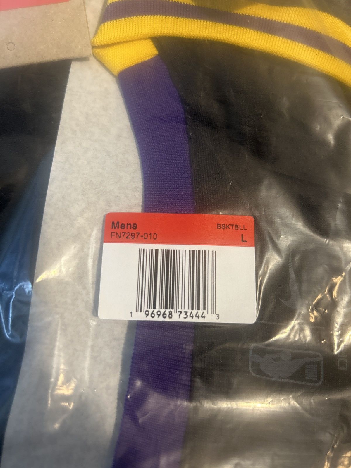 Nike Nike Kobe Los Angeles Lakers City Edition Swingman Jersey Size US L / EU 52-54 / 3 - 3 Thumbnail