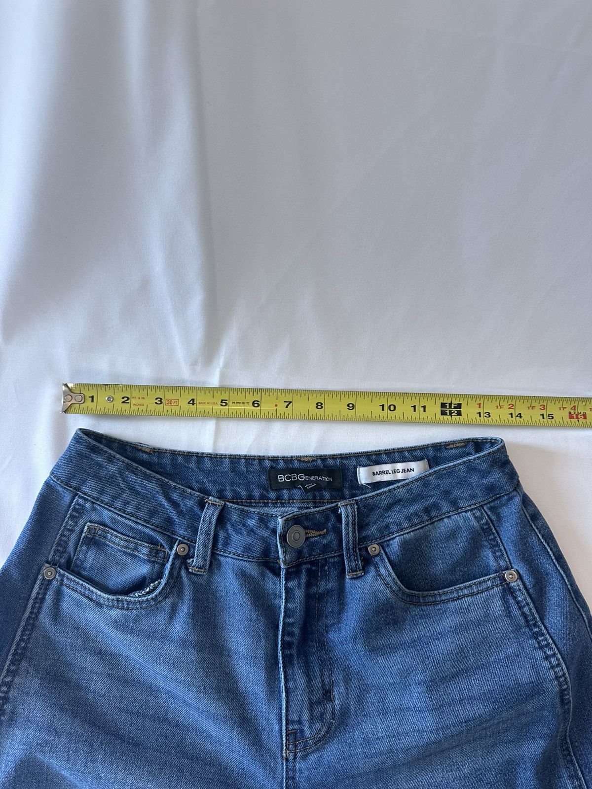 Other BCBGeneration Barrel Leg Jean Women's Size 1/25 Synopsis Size 26" / US 2 / IT 38 - 6 Thumbnail