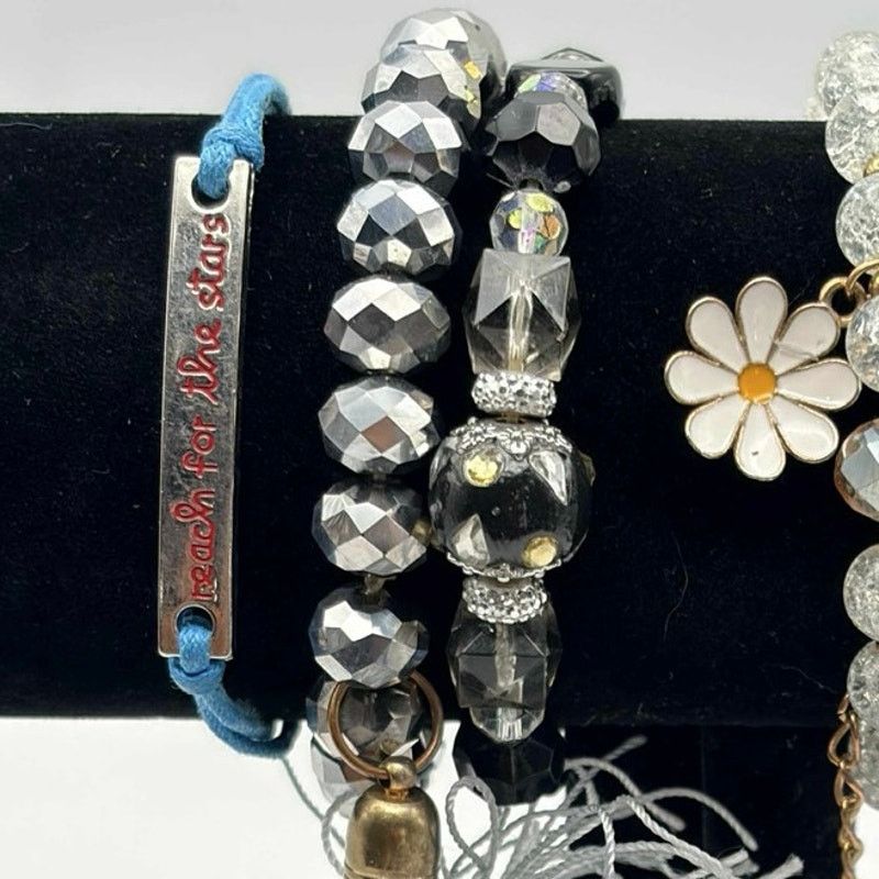Other Blue Beaded Floral Bracelet Bundle Size ONE SIZE - 2 Thumbnail