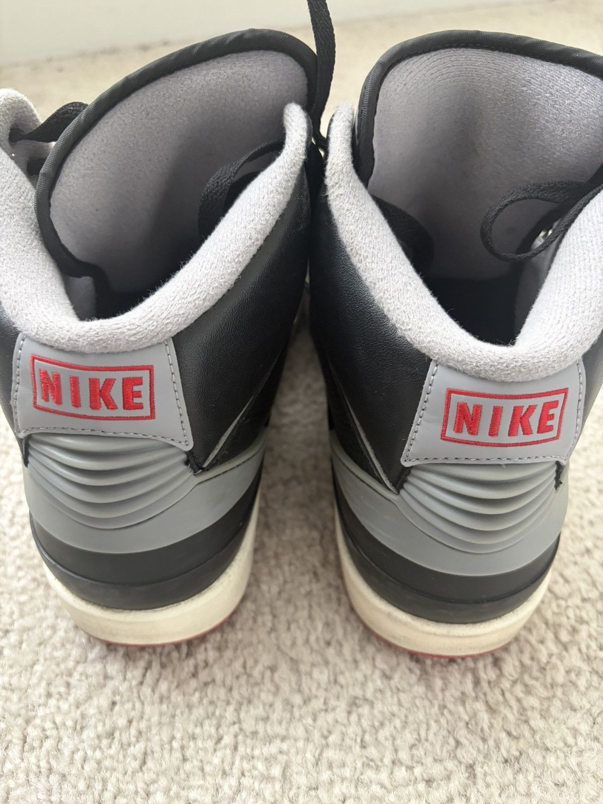Jordan Brand Jordan 2 black cement 10.5 Size US 10.5 / EU 43-44 - 4 Thumbnail