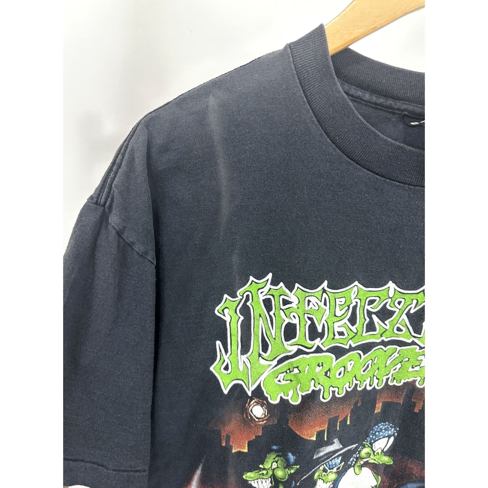 Vintage VINTAGE 90s Infectious Grooves The Plague That Makes Your Booty Move Band T-Shirt XL Black Mens Size US XL / EU 56 / 4 - 5 Thumbnail
